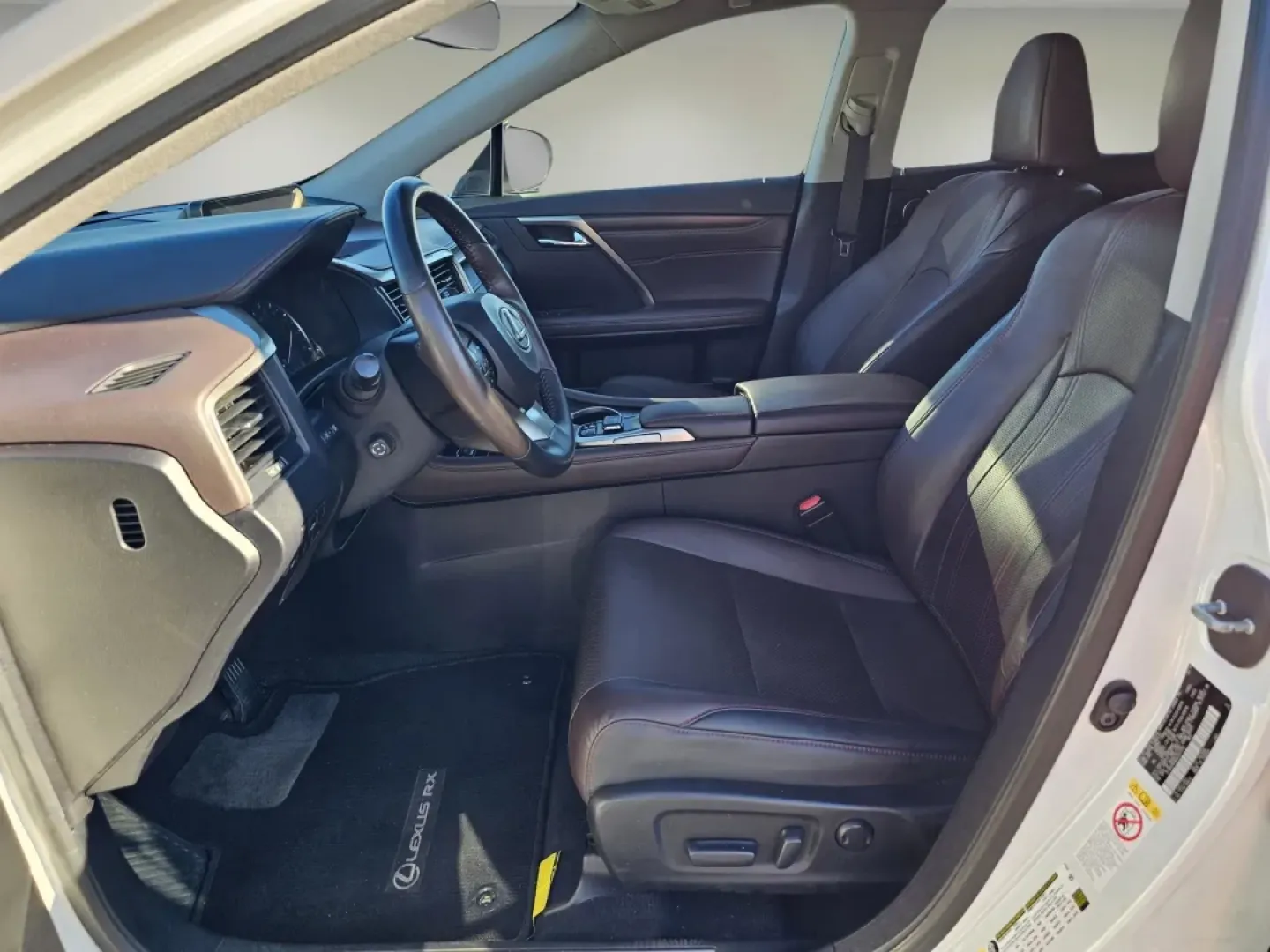 2016 Lexus RX 350 (2T2BZMCA6GC) with an Other engine, located at 1430 Gateway Drive, Opelika, AL, 36801, (334) 239-0944, 32.637871, -85.409790 - **Discover the Perfect Blend of Luxury and Utility with This 2016 Lexus RX 350!**<br /> <br /> Are you on the hunt for an SUV that effortlessly combines luxury with functionality? Look no further than this stunning 2016 Lexus RX 350, available now at Gils Auto in Phenix City, AL. Whether you're comm - Photo#9