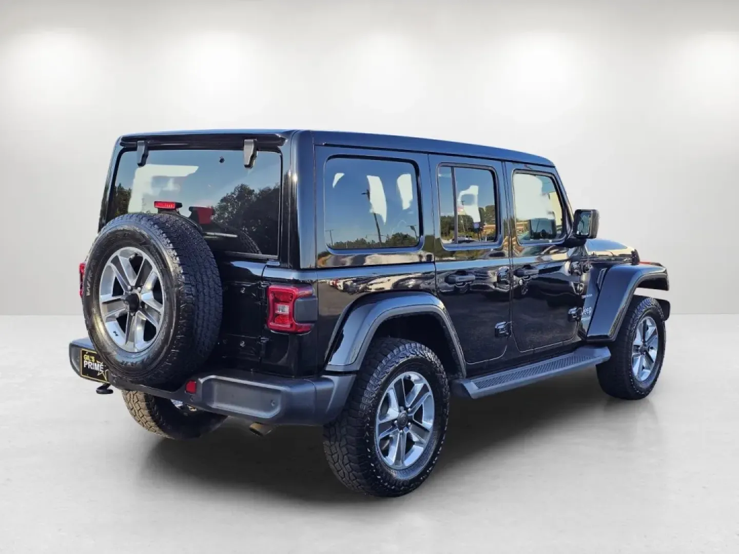 2021 /Dark Saddle/Black Jeep Wrangler Unlimited Sahara (1C4HJXENXMW) with an Other engine, located at 5115 14th Ave., Columbus, GA, 31904, (706) 323-0345, 32.511494, -84.971046 - **2021 Jeep Wrangler Unlimited Sahara: The Ultimate Adventure Companion!**<br /> <br /> Are you ready to elevate your lifestyle and embrace the thrill of the open road? The 2021 Jeep Wrangler Unlimited Sahara is here to take you on unforgettable adventures, whether you're conquering rugged terrains, - Photo#4