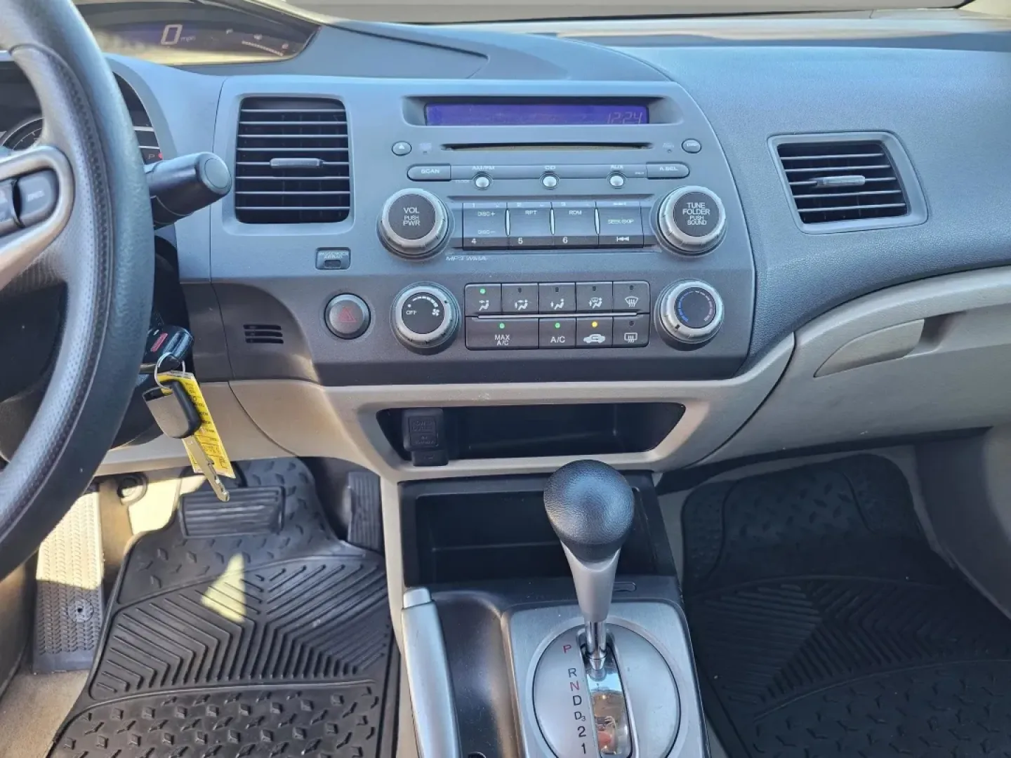 2011 Honda Civic Sdn EX (19XFA1F84BE) with an Other engine, located at 1430 Gateway Drive, Opelika, AL, 36801, (334) 239-0944, 32.637871, -85.409790 - **Experience the Road Like Never Before with This 2011 Honda Civic EX Perfect for Commuters and Families Alike!**<br /> <br /> Are you in the market for a reliable vehicle that seamlessly blends style, comfort, and affordability? Look no further than this stunning 2011 Honda Civic Sedan EX, availab - Photo#12