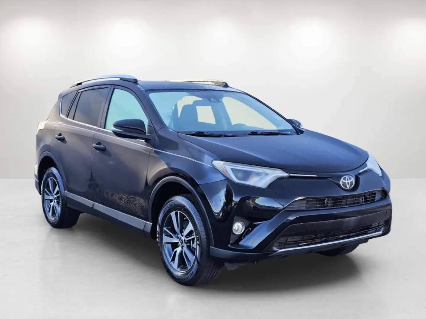 2018 Toyota RAV4 XLE (2T3RFREV3JW) with an Other engine, located at 804 22nd Ave, Phenix City, AL, 36870, (334) 297-1860, 32.484749, -85.024475 - **Discover Adventure with the 2018 Toyota RAV4 Your Perfect SUV for Family Road Trips and Daily Commutes!**<br /> <br /> Are you ready to embrace freedom and adventure while ensuring safety and comfort for your family? Look no further than this stunning 2018 Toyota RAV4, available at Gils Auto in P - Photo#2