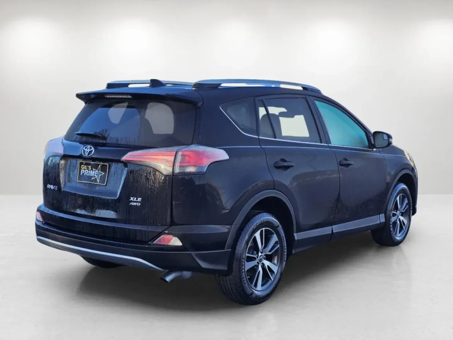 2018 Toyota RAV4 XLE (2T3RFREV3JW) with an Other engine, located at 804 22nd Ave, Phenix City, AL, 36870, (334) 297-1860, 32.484749, -85.024475 - **Discover Adventure with the 2018 Toyota RAV4 Your Perfect SUV for Family Road Trips and Daily Commutes!**<br /> <br /> Are you ready to embrace freedom and adventure while ensuring safety and comfort for your family? Look no further than this stunning 2018 Toyota RAV4, available at Gils Auto in P - Photo#4