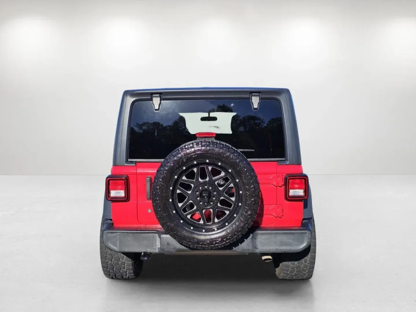 2018 /Black Jeep Wrangler Sport (1C4HJXDG9JW) with an Other engine, located at 521 Old Farm Lane Rd, Prattville, AL, 36066, (334) 325-1505, 32.482460, -86.416367 - **Unleash Adventure with This 2018 Jeep Wrangler Sport! Perfect for Weekend Warriors and Daily Commuters Alike!**<br /> <br /> If you're searching for a versatile vehicle that can seamlessly transition from daily commutes to thrilling weekend adventures, look no further than this stunning 2018 Jeep - Photo#5