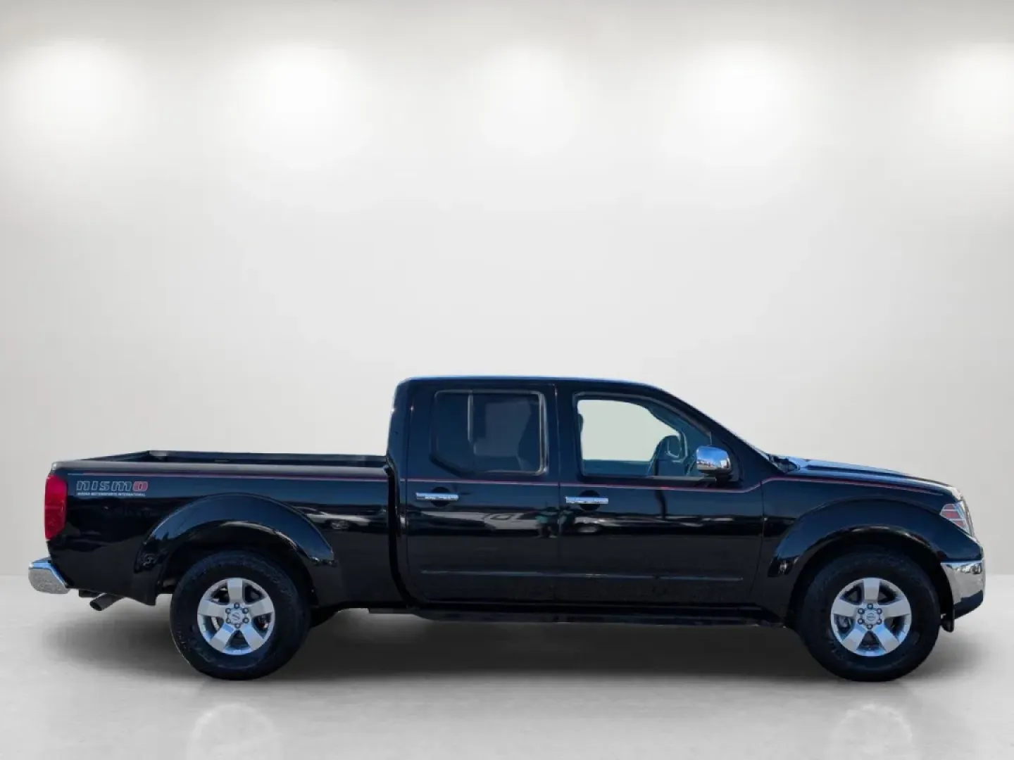 2010 /Steel Nissan Frontier SE (1N6AD0FR2AC) with an Other engine, located at 1430 Gateway Drive, Opelika, AL, 36801, (334) 239-0944, 32.637871, -85.409790 - **Discover Adventure with the 2010 Nissan Frontier SE at Gils Auto - Phenix City!**<br /> <br /> Are you ready to embrace the thrill of weekend adventures or tackle everyday tasks with ease? Whether you're hauling gear for a family camping trip or navigating city streets, the 2010 Nissan Frontier SE - Photo#3