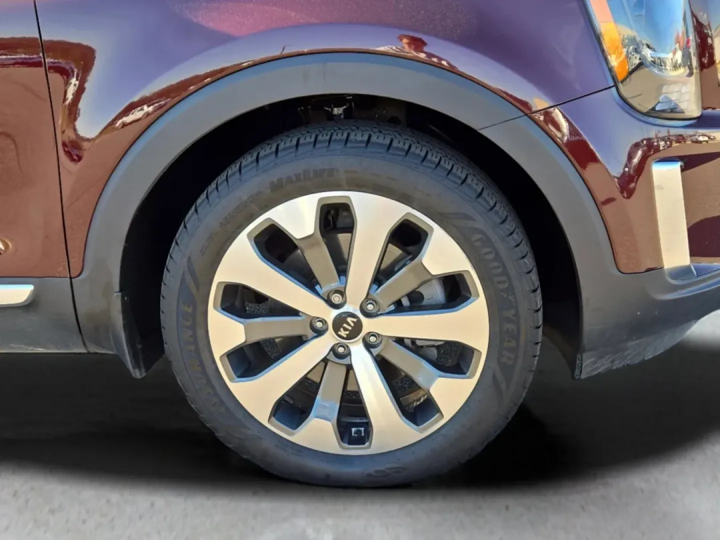 2021 /Gray Kia Telluride S (5XYP6DHC1MG) with an Other engine, located at 1430 Gateway Drive, Opelika, AL, 36801, (334) 239-0944, 32.637871, -85.409790 - **Discover Your Next Adventure with the 2021 Kia Telluride S at Gils Auto in Phenix City, AL!**<br /> <br /> Are you ready to elevate your family road trips, weekend getaways, or daily commutes? The 2021 Kia Telluride S is the perfect companion for anyone seeking a blend of style, space, and advance - Photo#2