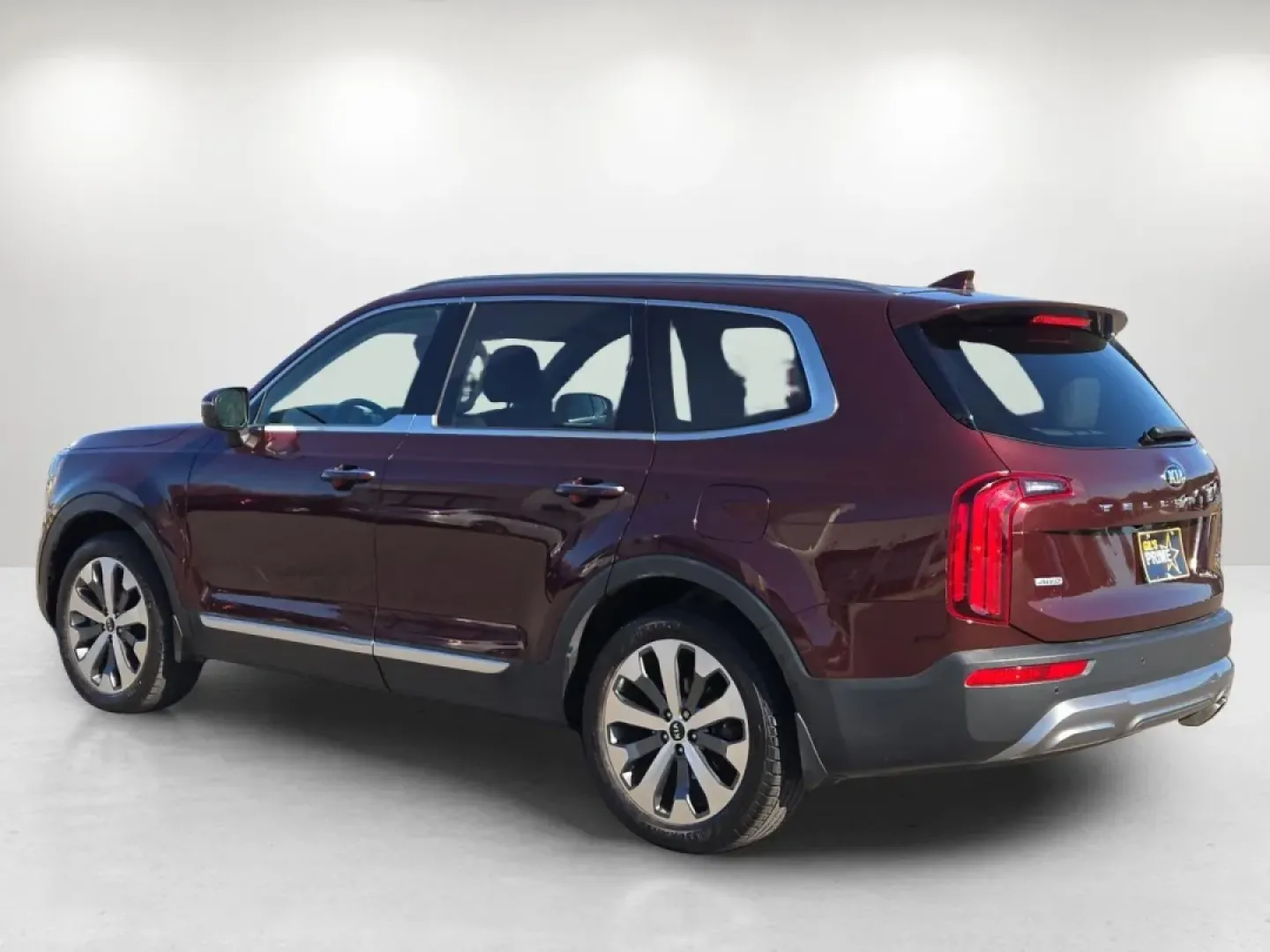 2021 /Gray Kia Telluride S (5XYP6DHC1MG) with an Other engine, located at 1430 Gateway Drive, Opelika, AL, 36801, (334) 239-0944, 32.637871, -85.409790 - **Discover Your Next Adventure with the 2021 Kia Telluride S at Gils Auto in Phenix City, AL!**<br /> <br /> Are you ready to elevate your family road trips, weekend getaways, or daily commutes? The 2021 Kia Telluride S is the perfect companion for anyone seeking a blend of style, space, and advance - Photo#7