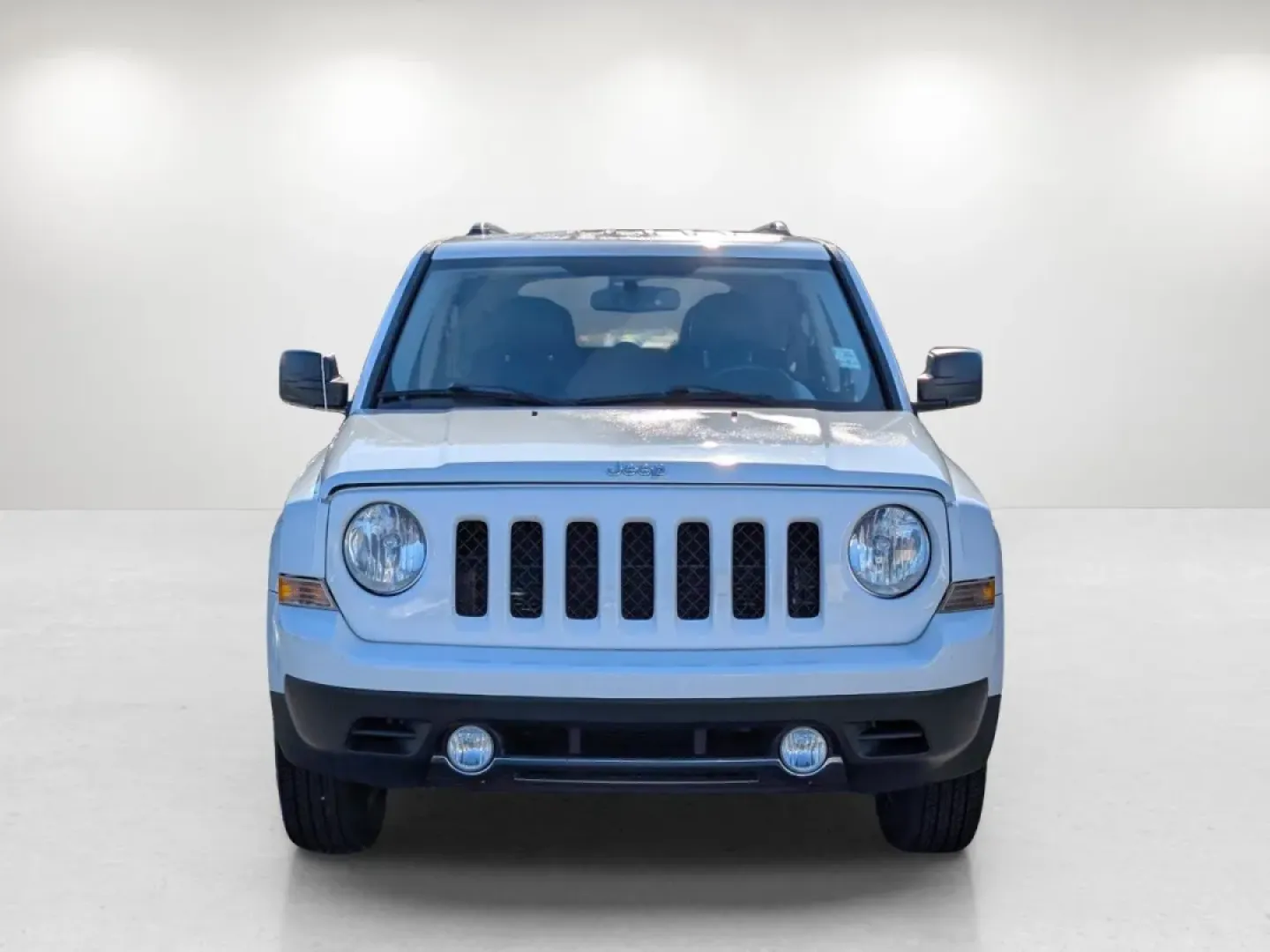 2014 /Dark Slate Gray Jeep Patriot Limited (1C4NJPCB8ED) with an Other engine, located at 7000 Northlake Connector, Columbus, GA, 31904, (706) 987-8085, 32.524975, -84.978134 - Discover the ultimate blend of style and practicality with the 2014 Jeep Patriot Limited, an SUV designed for those who refuse to compromise on adventure or comfort. Whether you're exploring the scenic routes of the Chattahoochee River or commuting through the bustling streets of Phenix City, AL, th - Photo#1