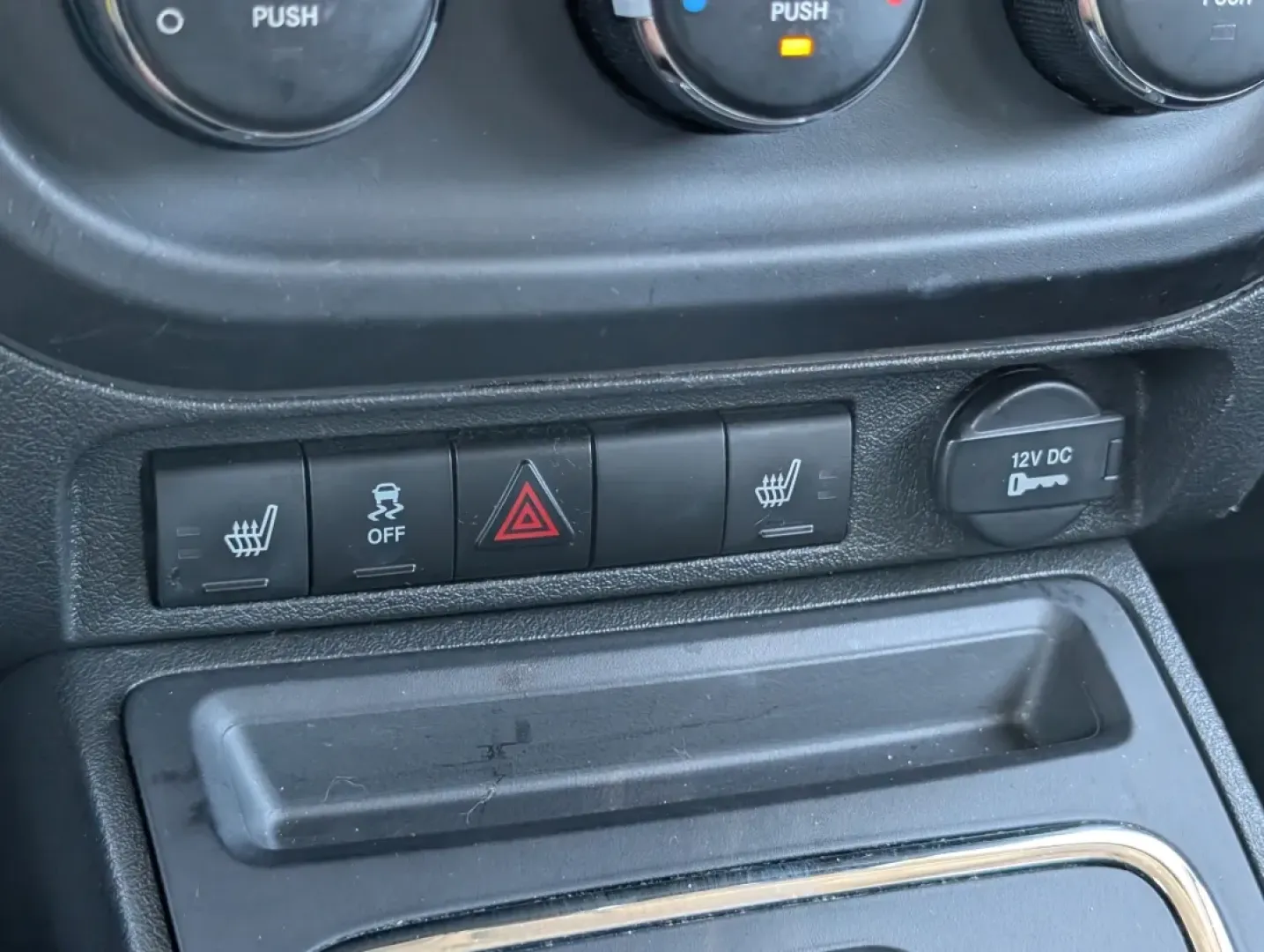 2014 /Dark Slate Gray Jeep Patriot Limited (1C4NJPCB8ED) with an Other engine, located at 7000 Northlake Connector, Columbus, GA, 31904, (706) 987-8085, 32.524975, -84.978134 - Discover the ultimate blend of style and practicality with the 2014 Jeep Patriot Limited, an SUV designed for those who refuse to compromise on adventure or comfort. Whether you're exploring the scenic routes of the Chattahoochee River or commuting through the bustling streets of Phenix City, AL, th - Photo#15