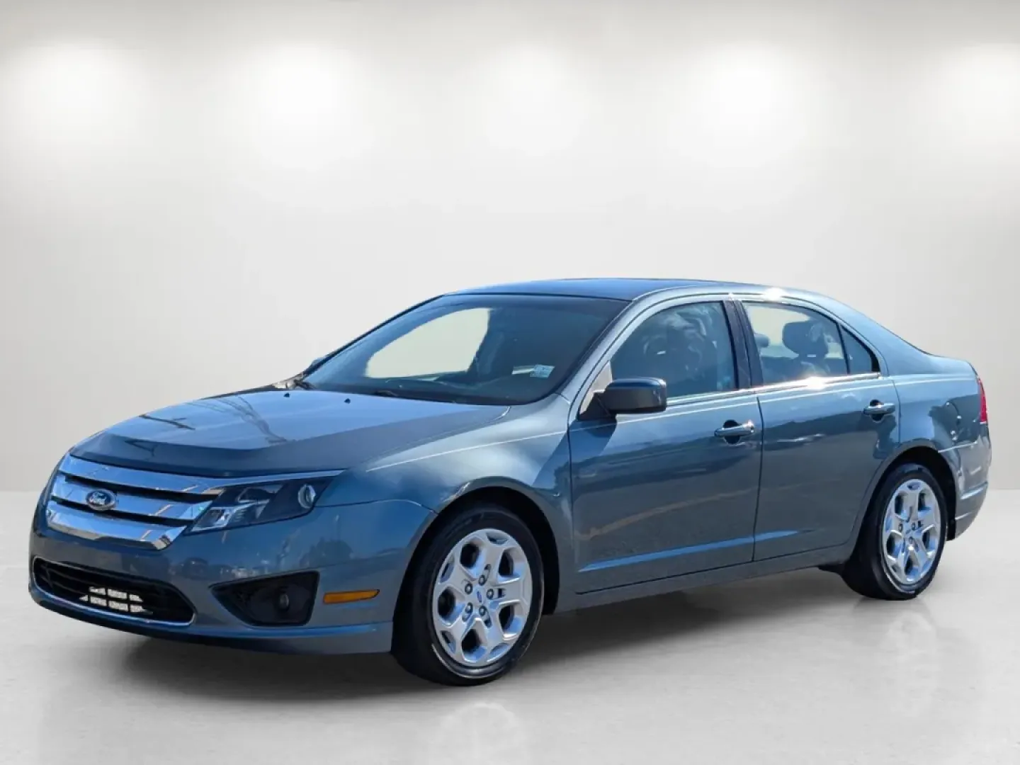 2011 Ford Fusion SE's photo