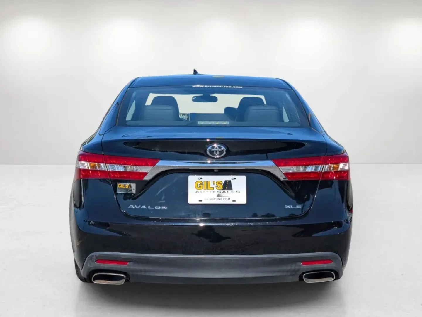2014 /Black Toyota Avalon XLE (4T1BK1EB4EU) with an Other engine, located at 1430 Gateway Drive, Opelika, AL, 36801, (334) 239-0944, 32.637871, -85.409790 - Are you ready to elevate your driving experience? Meet the 2014 Toyota Avalon XLE, a sophisticated sedan that perfectly balances luxury, performance, and practicality. Whether you're commuting to work, running errands, or embarking on a weekend getaway, this vehicle is designed to enhance your lifes - Photo#4