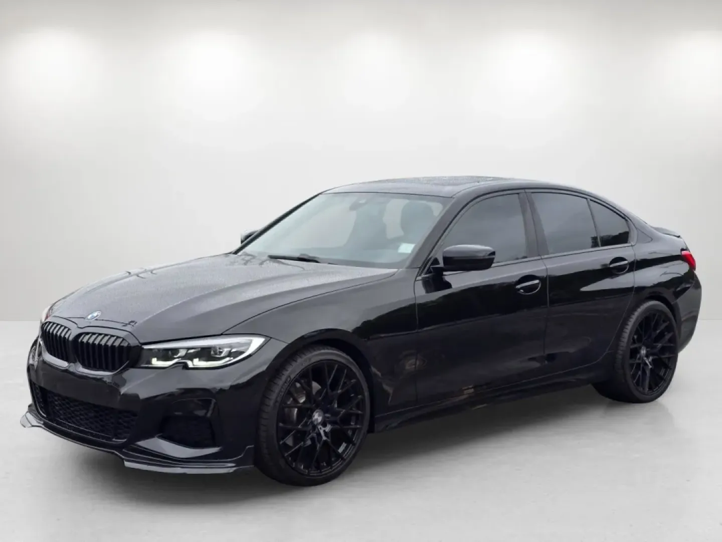 2019 BMW 3 Series 330i (WBA5R1C57KA) with an Other engine, located at 3959 U.S. 80 W, Phenix City, AL, 36870, (334) 297-4885, 32.469296, -85.135185 - **Experience Luxury and Performance with the 2019 BMW 3 Series at Gils Auto Phenix City, AL!**<br /> <br /> Are you ready to elevate your driving experience? This stunning 2019 BMW 3 Series 330i sedan is not just a vehicle; it's a lifestyle upgrade designed for those who appreciate performance, com - Photo#1