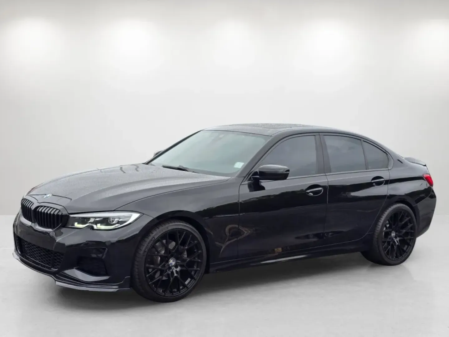 2019 BMW 3 Series 330i (WBA5R1C57KA) with an Other engine, located at 3959 U.S. 80 W, Phenix City, AL, 36870, (334) 297-4885, 32.469296, -85.135185 - **Experience Luxury and Performance with the 2019 BMW 3 Series at Gils Auto Phenix City, AL!**<br /> <br /> Are you ready to elevate your driving experience? This stunning 2019 BMW 3 Series 330i sedan is not just a vehicle; it's a lifestyle upgrade designed for those who appreciate performance, com - Photo#8