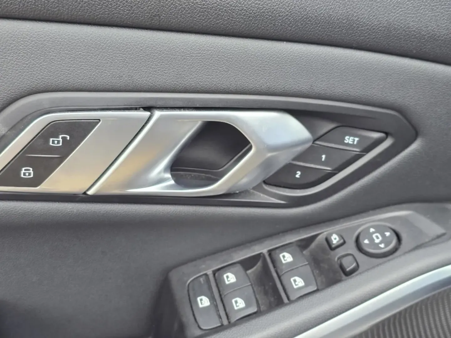 2019 BMW 3 Series 330i (WBA5R1C57KA) with an Other engine, located at 3959 U.S. 80 W, Phenix City, AL, 36870, (334) 297-4885, 32.469296, -85.135185 - **Experience Luxury and Performance with the 2019 BMW 3 Series at Gils Auto Phenix City, AL!**<br /> <br /> Are you ready to elevate your driving experience? This stunning 2019 BMW 3 Series 330i sedan is not just a vehicle; it's a lifestyle upgrade designed for those who appreciate performance, com - Photo#11