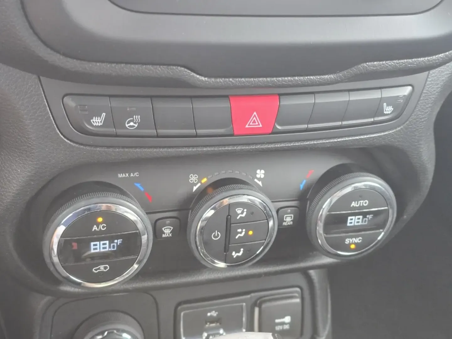 2016 /Black Jeep Renegade Limited (ZACCJBDT2GP) with an Other engine, located at 521 Old Farm Lane Rd, Prattville, AL, 36066, (334) 325-1505, 32.482460, -86.416367 - ### Discover the 2016 Jeep Renegade Limited: Your Perfect Adventure Companion<br /> <br /> Are you ready for escapades that take you from the bustling streets of Phenix City to the great outdoors? The **2016 Jeep Renegade Limited** is not just a vehicle; it's a lifestyle upgrade designed for those w - Photo#14