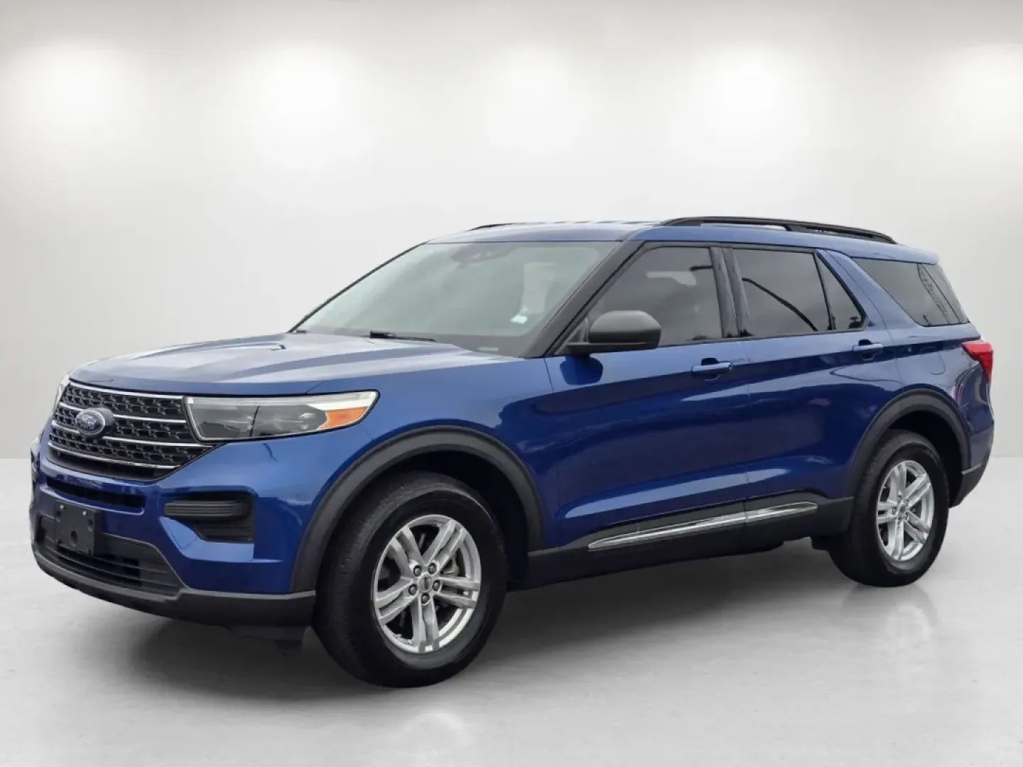 2020 Ford Explorer XLT (1FMSK8DH0LG) with an Other engine, located at 3959 U.S. 80 W, Phenix City, AL, 36870, (334) 297-4885, 32.469296, -85.135185 - Experience the perfect blend of adventure and practicality with this stunning 2020 Ford Explorer XLT, available now at Gils Auto in Phenix City, AL. If you're looking for a vehicle that's great for growing families, perfect for weekend adventures, and ideal for long commutes, this SUV checks all the - Photo#7