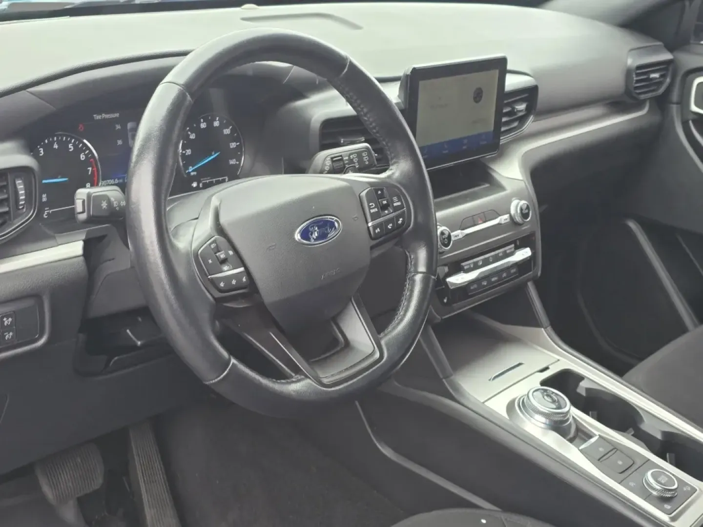 2020 Ford Explorer XLT (1FMSK8DH0LG) with an Other engine, located at 3959 U.S. 80 W, Phenix City, AL, 36870, (334) 297-4885, 32.469296, -85.135185 - Experience the perfect blend of adventure and practicality with this stunning 2020 Ford Explorer XLT, available now at Gils Auto in Phenix City, AL. If you're looking for a vehicle that's great for growing families, perfect for weekend adventures, and ideal for long commutes, this SUV checks all the - Photo#10