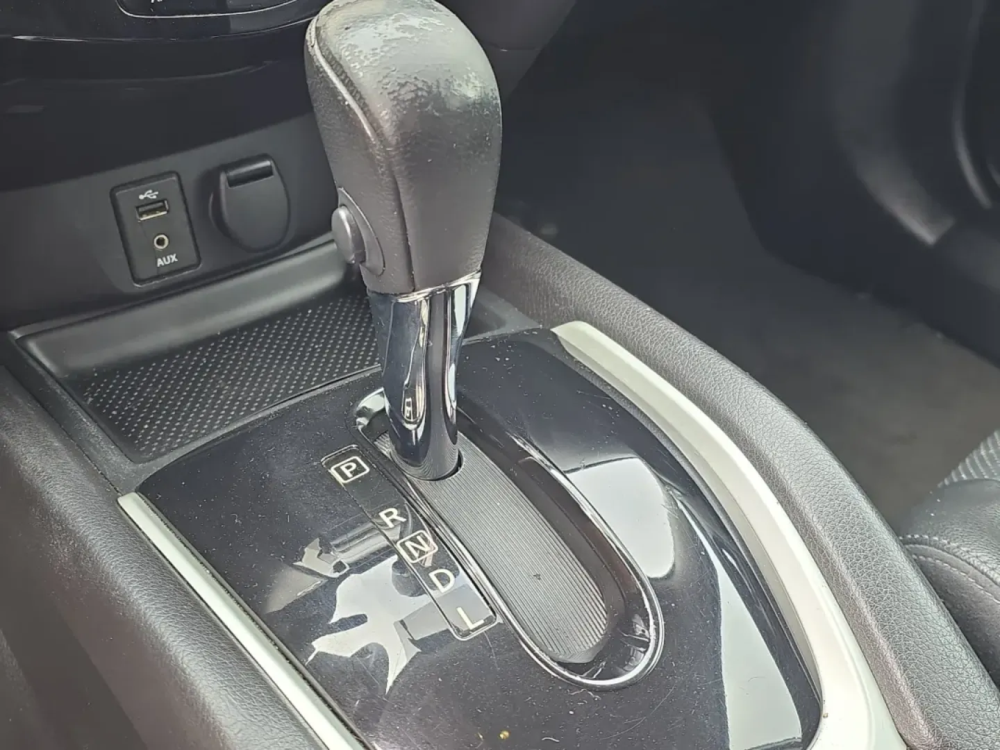 2016 /Charcoal Nissan Rogue SL (5N1AT2MT3GC) with an Other engine, located at 3959 U.S. 80 W, Phenix City, AL, 36870, (334) 297-4885, 32.469296, -85.135185 - **Explore Adventure with the 2016 Nissan Rogue SL at Gils Auto - Your Family-Friendly Buy Here Pay Here Dealership!**<br /> <br /> Are you searching for the perfect SUV that fits seamlessly into your adventurous lifestyle? Look no further! The 2016 Nissan Rogue SL combines practicality and comfort, - Photo#17