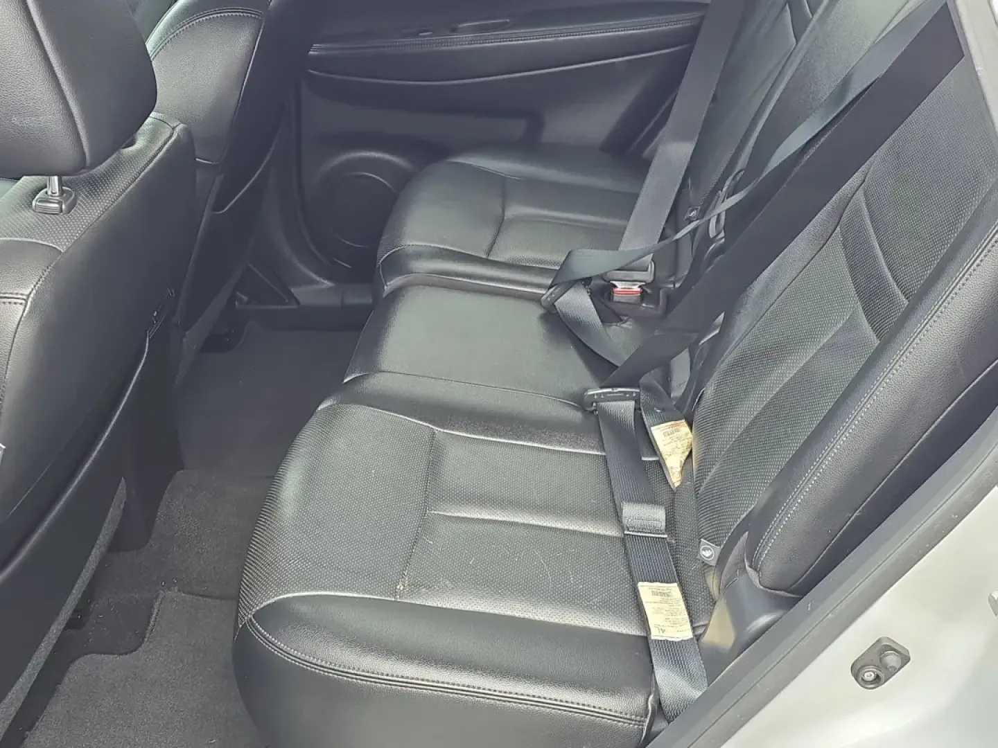 2016 /Charcoal Nissan Rogue SL (5N1AT2MT3GC) with an Other engine, located at 7000 Northlake Connector, Columbus, GA, 31904, (706) 987-8085, 32.524975, -84.978134 - **Explore Adventure with the 2016 Nissan Rogue SL at Gils Auto - Your Family-Friendly Buy Here Pay Here Dealership!**<br /> <br /> Are you searching for the perfect SUV that fits seamlessly into your adventurous lifestyle? Look no further! The 2016 Nissan Rogue SL combines practicality and comfort, - Photo#13