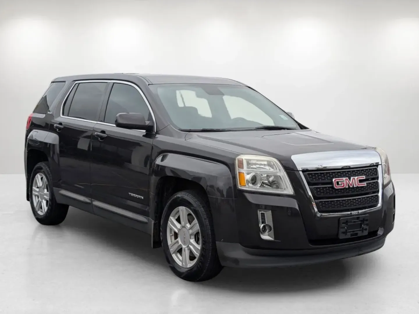 2015 /Jet Black GMC Terrain SLE (2GKALMEK4F6) with an Other engine, located at 5115 14th Ave., Columbus, GA, 31904, (706) 323-0345, 32.511494, -84.971046 - **Explore the Open Road in Style: 2015 GMC Terrain SLE Perfect for Your Next Adventure!**<br /> <br /> Imagine embarking on your next family road trip or weekend getaway in a vehicle that combines reliability, comfort, and a touch of sophistication. The 2015 GMC Terrain SLE, available at Gils Auto - Photo#2