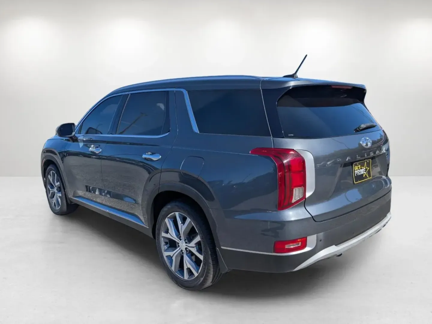 2021 /Gray Hyundai Palisade SEL (KM8R34HE5MU) with an Other engine, located at 5115 14th Ave., Columbus, GA, 31904, (706) 323-0345, 32.511494, -84.971046 - **Discover the 2021 Hyundai Palisade SEL: Your Ideal Family SUV for Every Adventure!**<br /> <br /> Are you in the market for a versatile and spacious SUV that caters to both everyday errands and weekend getaways? Look no further! The 2021 Hyundai Palisade SEL is the perfect blend of comfort, techno - Photo#6