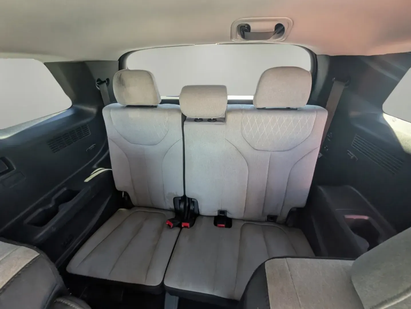 2021 /Gray Hyundai Palisade SEL (KM8R34HE5MU) with an Other engine, located at 7000 Northlake Connector, Columbus, GA, 31904, (706) 987-8085, 32.524975, -84.978134 - **Discover the 2021 Hyundai Palisade SEL: Your Ideal Family SUV for Every Adventure!**<br /> <br /> Are you in the market for a versatile and spacious SUV that caters to both everyday errands and weekend getaways? Look no further! The 2021 Hyundai Palisade SEL is the perfect blend of comfort, techno - Photo#11