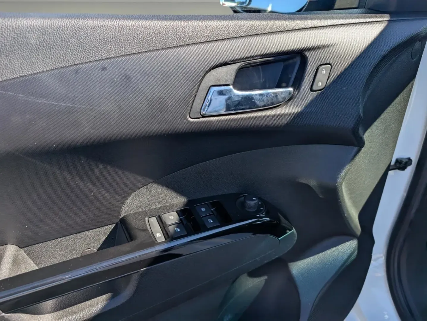 2018 /Jet Black Chevrolet Sonic LT (1G1JD5SHXJ4) with an Other engine, located at 804 22nd Ave, Phenix City, AL, 36870, (334) 297-1860, 32.484749, -85.024475 - **Discover Your Perfect Commute Companion: 2018 Chevrolet Sonic LT at Gils Auto, Phenix City**<br /> <br /> Are you ready to elevate your daily drive? The 2018 Chevrolet Sonic LT is the ideal choice for those who crave a reliable, fuel-efficient sedan that doesn't compromise on style or features. Wh - Photo#8