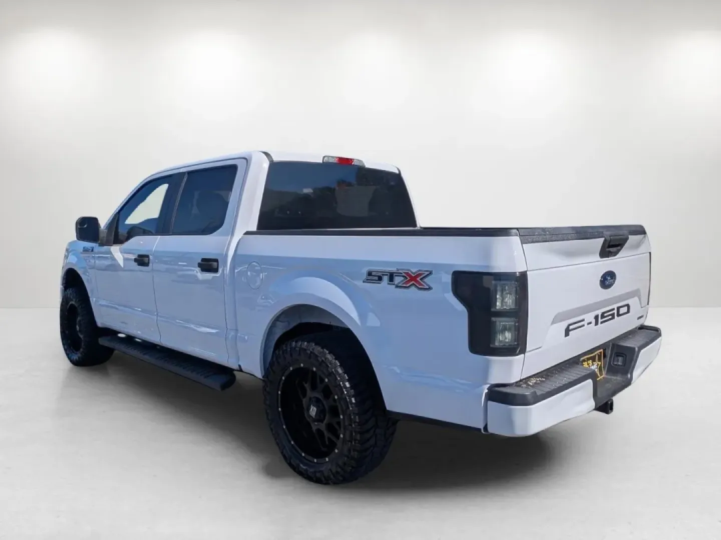 2018 Ford F-150 XLT (1FTEW1CP3JK) with an Other engine, located at 3959 U.S. 80 W, Phenix City, AL, 36870, (334) 297-4885, 32.469296, -85.135185 - Discover the perfect blend of rugged capability and everyday practicality with our 2018 Ford F-150, available now at Gils Auto in Phenix City, AL. Designed for those who embrace adventure without compromising on comfort, this Crew Cab Pickup is your ideal companion for both weekend getaways and dail - Photo#7