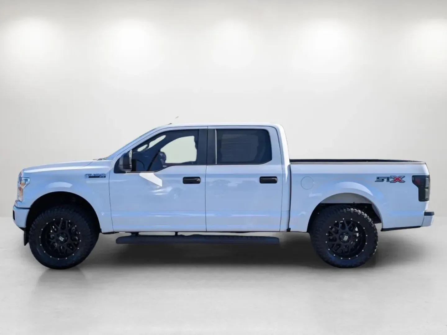 2018 Ford F-150 XLT (1FTEW1CP3JK) with an Other engine, located at 3959 U.S. 80 W, Phenix City, AL, 36870, (334) 297-4885, 32.469296, -85.135185 - Discover the perfect blend of rugged capability and everyday practicality with our 2018 Ford F-150, available now at Gils Auto in Phenix City, AL. Designed for those who embrace adventure without compromising on comfort, this Crew Cab Pickup is your ideal companion for both weekend getaways and dail - Photo#8