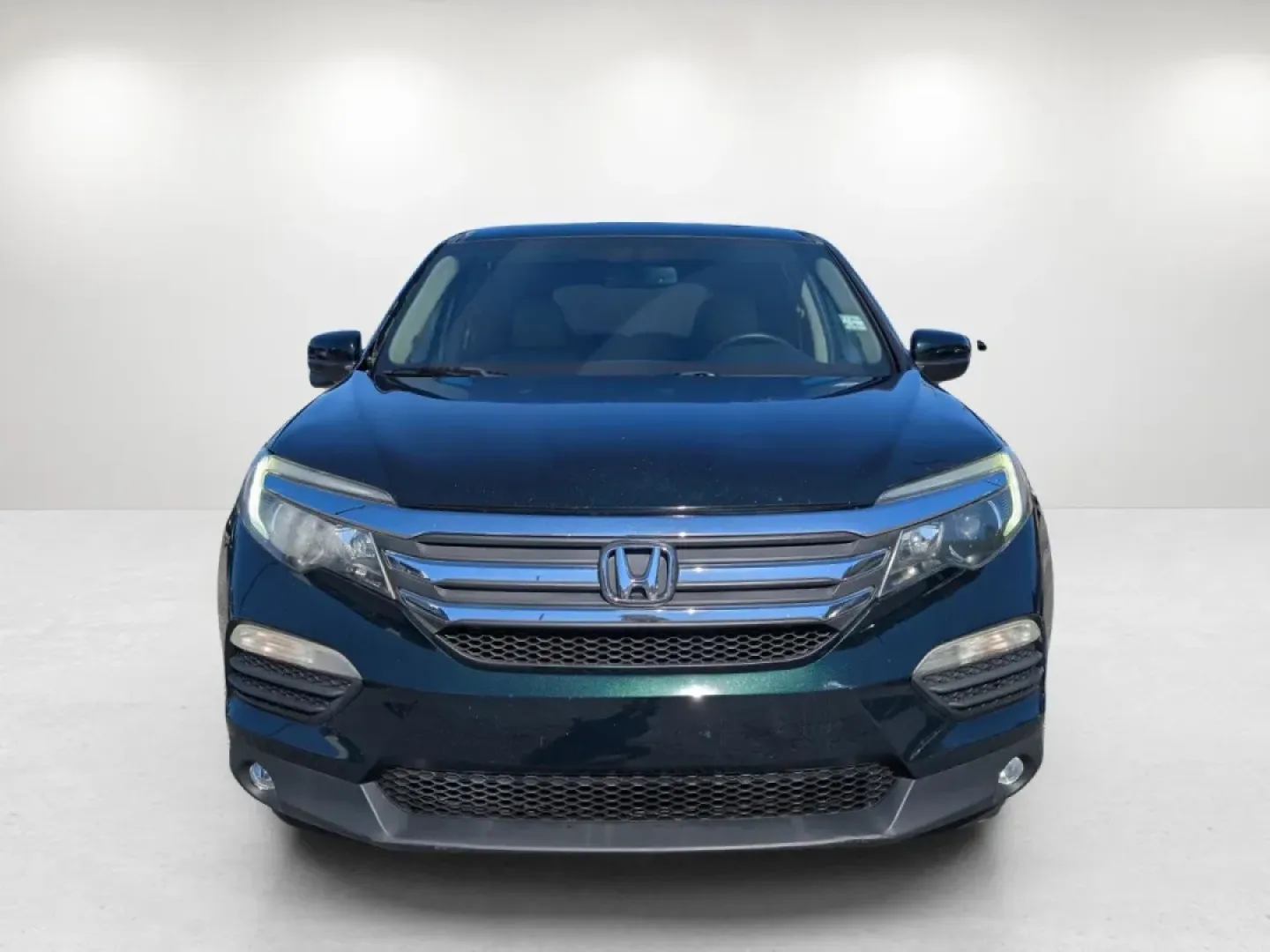 2016 Honda Pilot EX-L (5FNYF5H58GB) with an Other engine, located at 7000 Northlake Connector, Columbus, GA, 31904, (706) 987-8085, 32.524975, -84.978134 - **Elevate Your Adventures with the 2016 Honda Pilot EX-L - Perfect for Family Life and Beyond!**<br /> <br /> If you're searching for a versatile and dependable SUV that seamlessly fits into your family's lifestyle or enhances your weekend getaways, look no further than the 2016 Honda Pilot EX-L. At - Photo#1