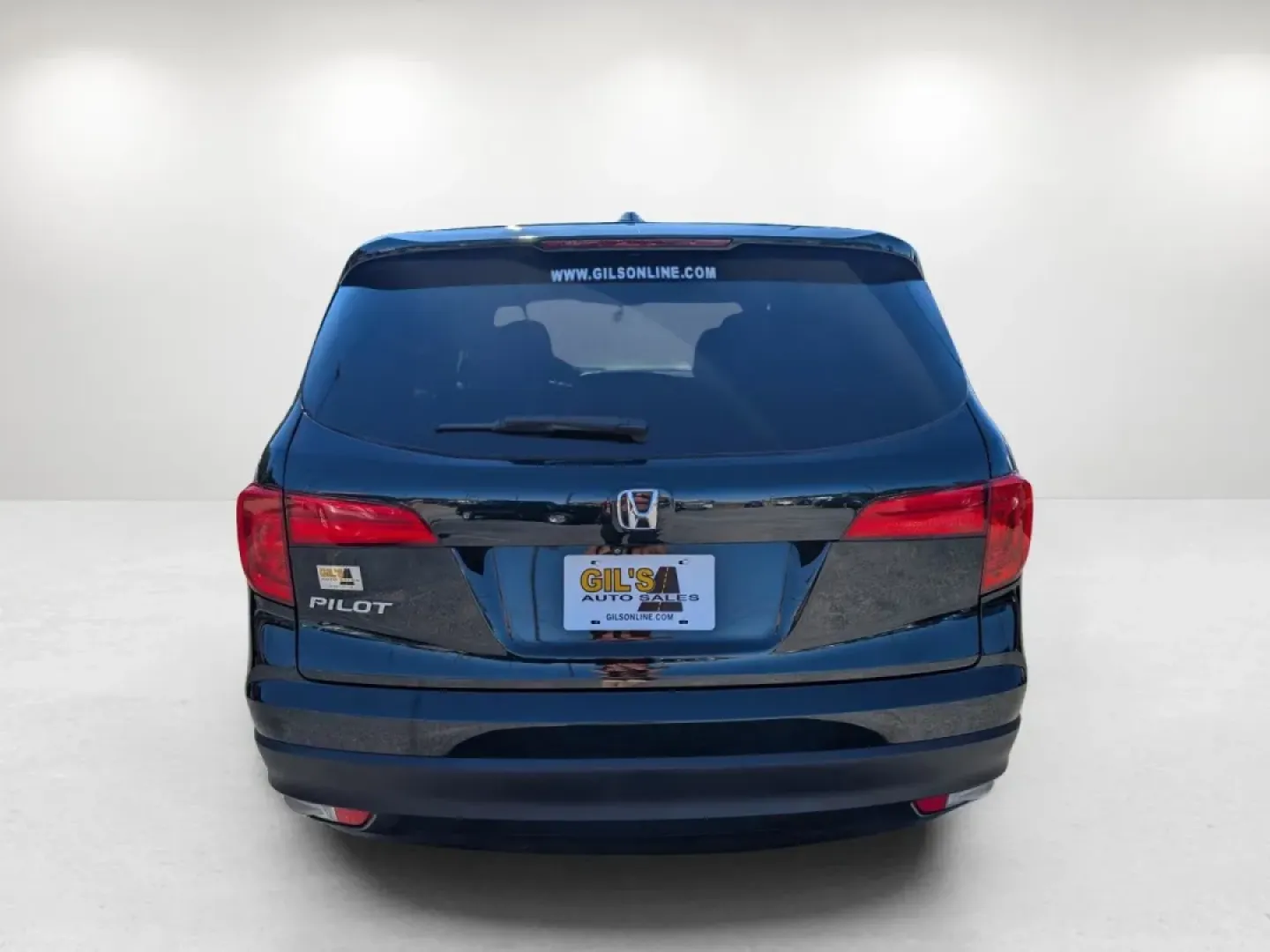 2016 Honda Pilot EX-L (5FNYF5H58GB) with an Other engine, located at 7000 Northlake Connector, Columbus, GA, 31904, (706) 987-8085, 32.524975, -84.978134 - **Elevate Your Adventures with the 2016 Honda Pilot EX-L - Perfect for Family Life and Beyond!**<br /> <br /> If you're searching for a versatile and dependable SUV that seamlessly fits into your family's lifestyle or enhances your weekend getaways, look no further than the 2016 Honda Pilot EX-L. At - Photo#5