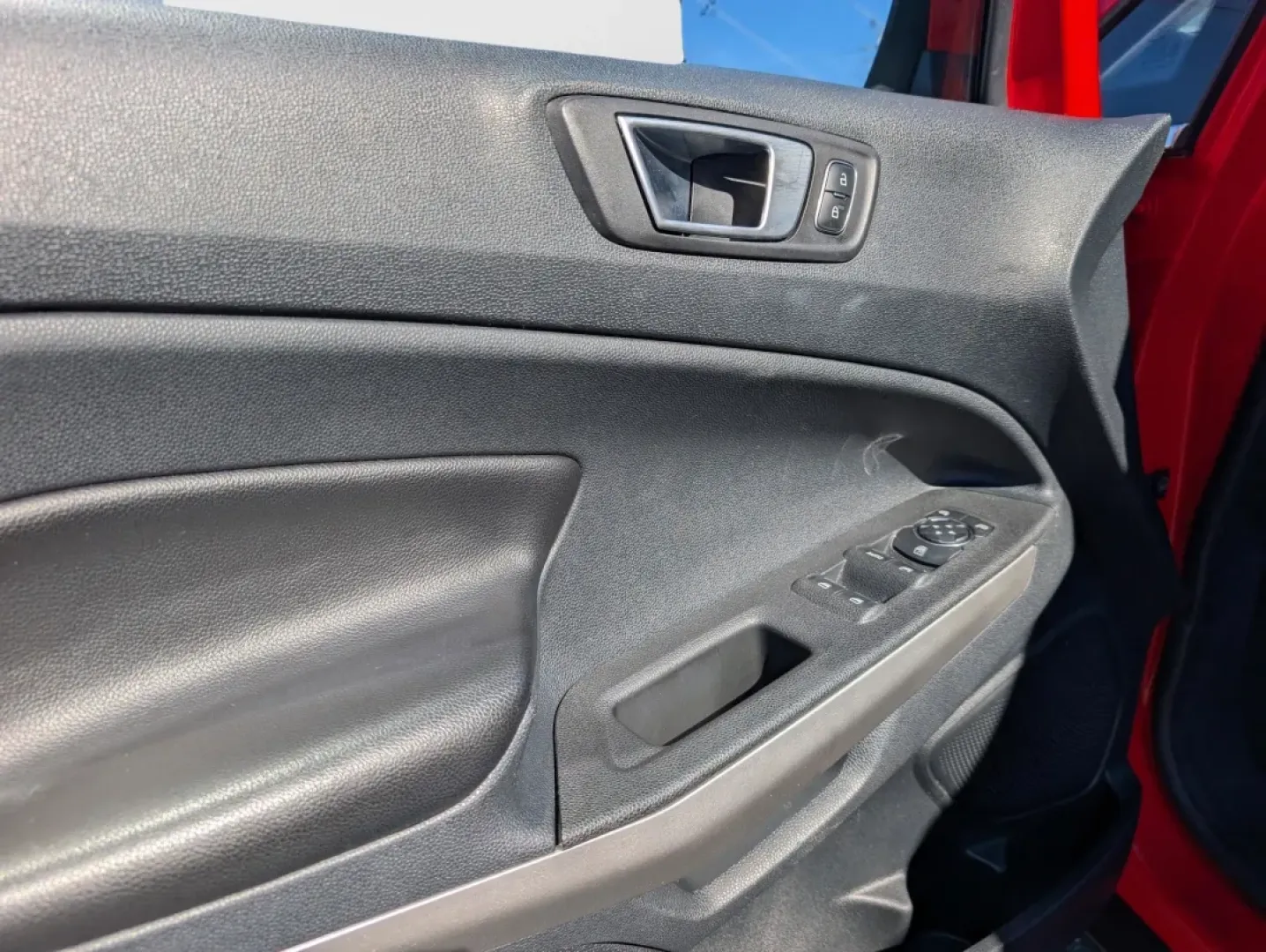 2020 Ford EcoSport Titanium (MAJ6S3KL5LC) with an Other engine, located at 5115 14th Ave., Columbus, GA, 31904, (706) 323-0345, 32.511494, -84.971046 - **Adventure Awaits: 2020 Ford EcoSport Titanium - Perfect for Your Next Journey!**<br /> <br /> Are you ready to elevate your lifestyle with a vehicle that combines style, versatility, and performance? Look no further than this stunning **2020 Ford EcoSport Titanium**! Whether you're navigating the - Photo#8