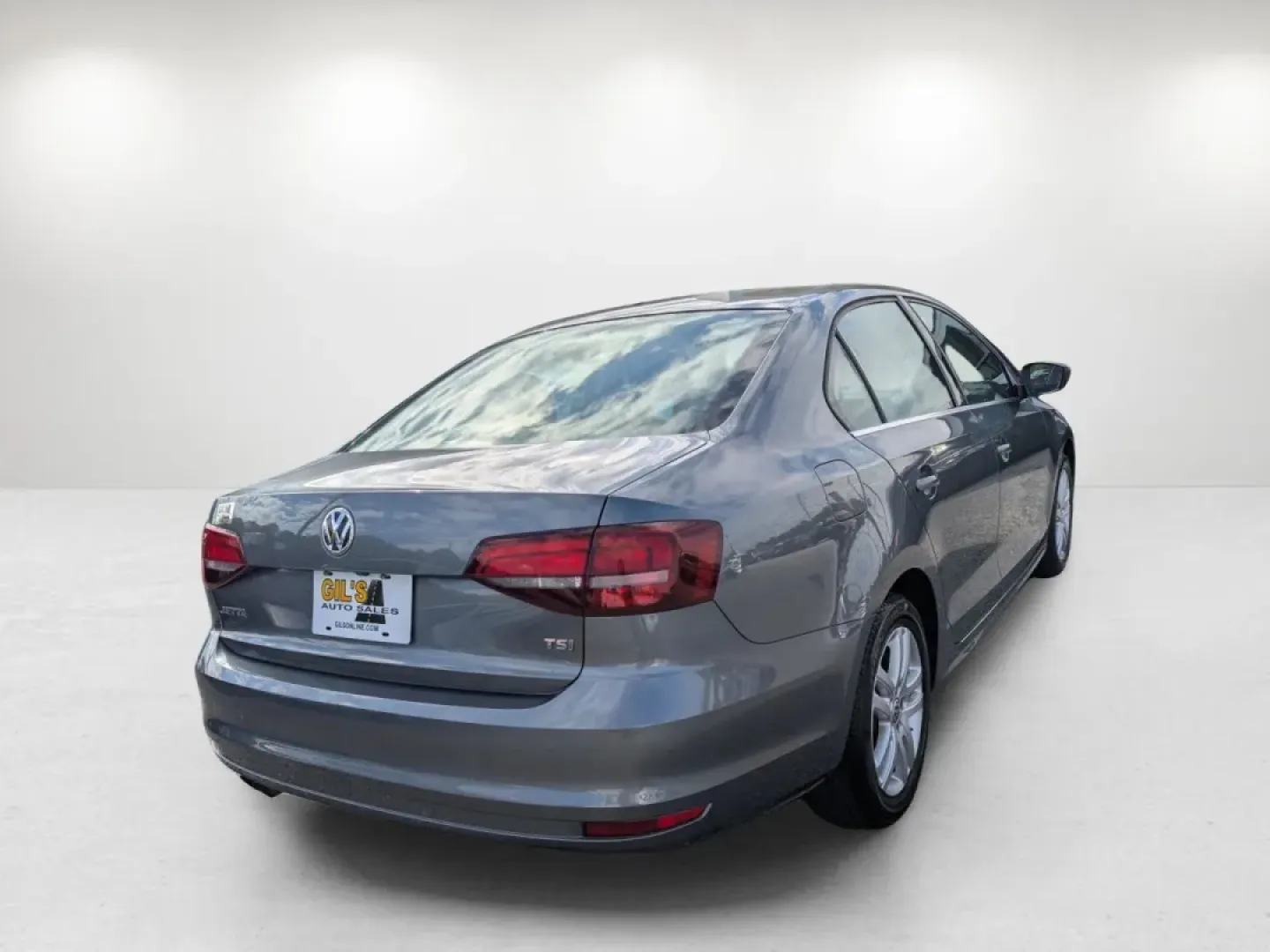 2017 Volkswagen Jetta 1.4T S (3VW2B7AJ7HM) with an Other engine, located at 1430 Gateway Drive, Opelika, AL, 36801, (334) 239-0944, 32.637871, -85.409790 - **Discover Your Next Adventure with the 2017 Volkswagen Jetta at Gils Auto - Phenix City!**<br /> <br /> Are you in the market for a reliable sedan that fits seamlessly into your active lifestyle? Look no further than this stunning 2017 Volkswagen Jetta, perfect for everything from daily commutes to - Photo#4