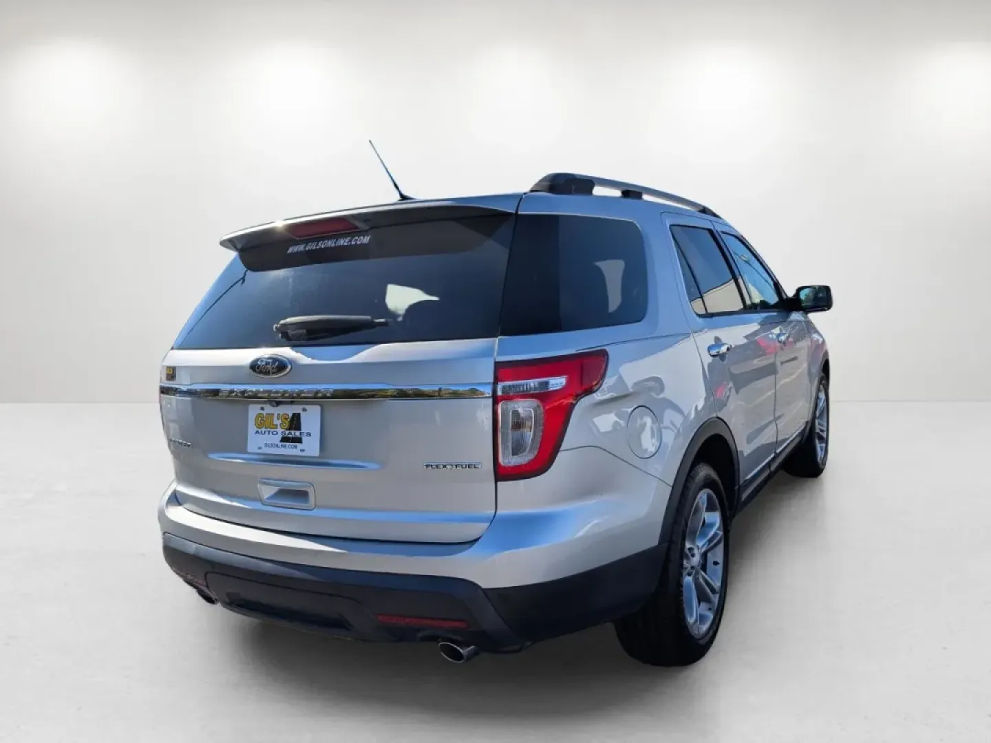 2013 Ford Explorer Limited (1FM5K7F88DG) with an Other engine, located at 3959 U.S. 80 W, Phenix City, AL, 36870, (334) 297-4885, 32.469296, -85.135185 - **Elevate Your Adventures with the 2013 Ford Explorer Limited at Gils Auto!**<br /> <br /> If you're a growing family or an adventurer at heart, the 2013 Ford Explorer Limited is the perfect SUV to elevate your lifestyle! With ample space, luxurious features, and a robust performance, this vehicle i - Photo#5