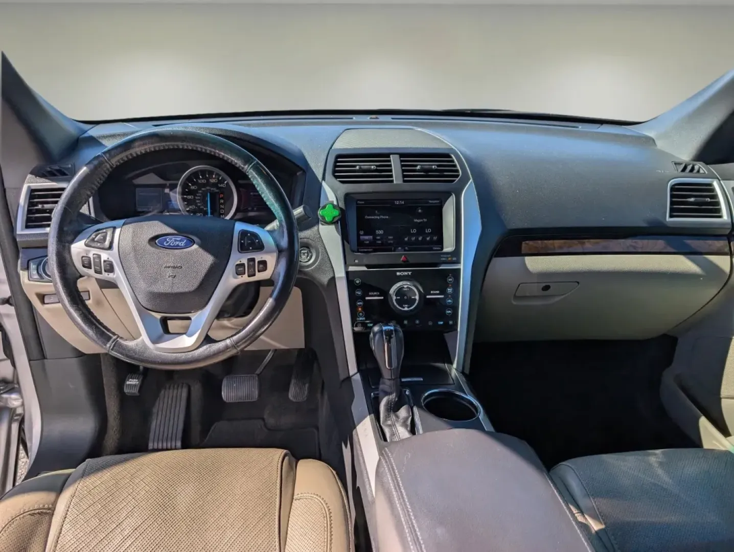 2013 Ford Explorer Limited (1FM5K7F88DG) with an Other engine, located at 3959 U.S. 80 W, Phenix City, AL, 36870, (334) 297-4885, 32.469296, -85.135185 - **Elevate Your Adventures with the 2013 Ford Explorer Limited at Gils Auto!**<br /> <br /> If you're a growing family or an adventurer at heart, the 2013 Ford Explorer Limited is the perfect SUV to elevate your lifestyle! With ample space, luxurious features, and a robust performance, this vehicle i - Photo#13