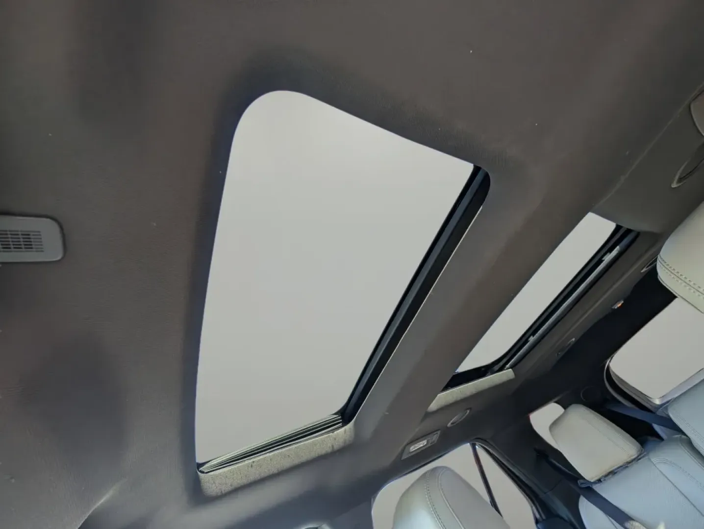 2013 Ford Explorer Limited (1FM5K7F88DG) with an Other engine, located at 3959 U.S. 80 W, Phenix City, AL, 36870, (334) 297-4885, 32.469296, -85.135185 - **Elevate Your Adventures with the 2013 Ford Explorer Limited at Gils Auto!**<br /> <br /> If you're a growing family or an adventurer at heart, the 2013 Ford Explorer Limited is the perfect SUV to elevate your lifestyle! With ample space, luxurious features, and a robust performance, this vehicle i - Photo#17