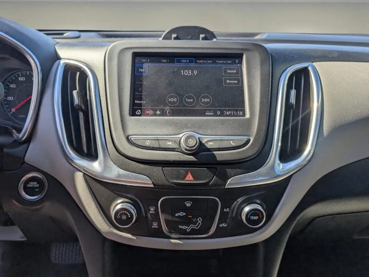 2021 /Medium Ash Gray Chevrolet Equinox LS (2GNAXHEV8M6) with an Other engine, located at 3959 U.S. 80 W, Phenix City, AL, 36870, (334) 297-4885, 32.469296, -85.135185 - Are you ready to elevate your driving experience? Discover the 2021 Chevrolet Equinox LS, perfectly crafted for those who crave comfort and versatility on the road. Whether you're a growing family needing extra space, a daily commuter navigating Phenix City's bustling streets, or someone who loves w - Photo#13