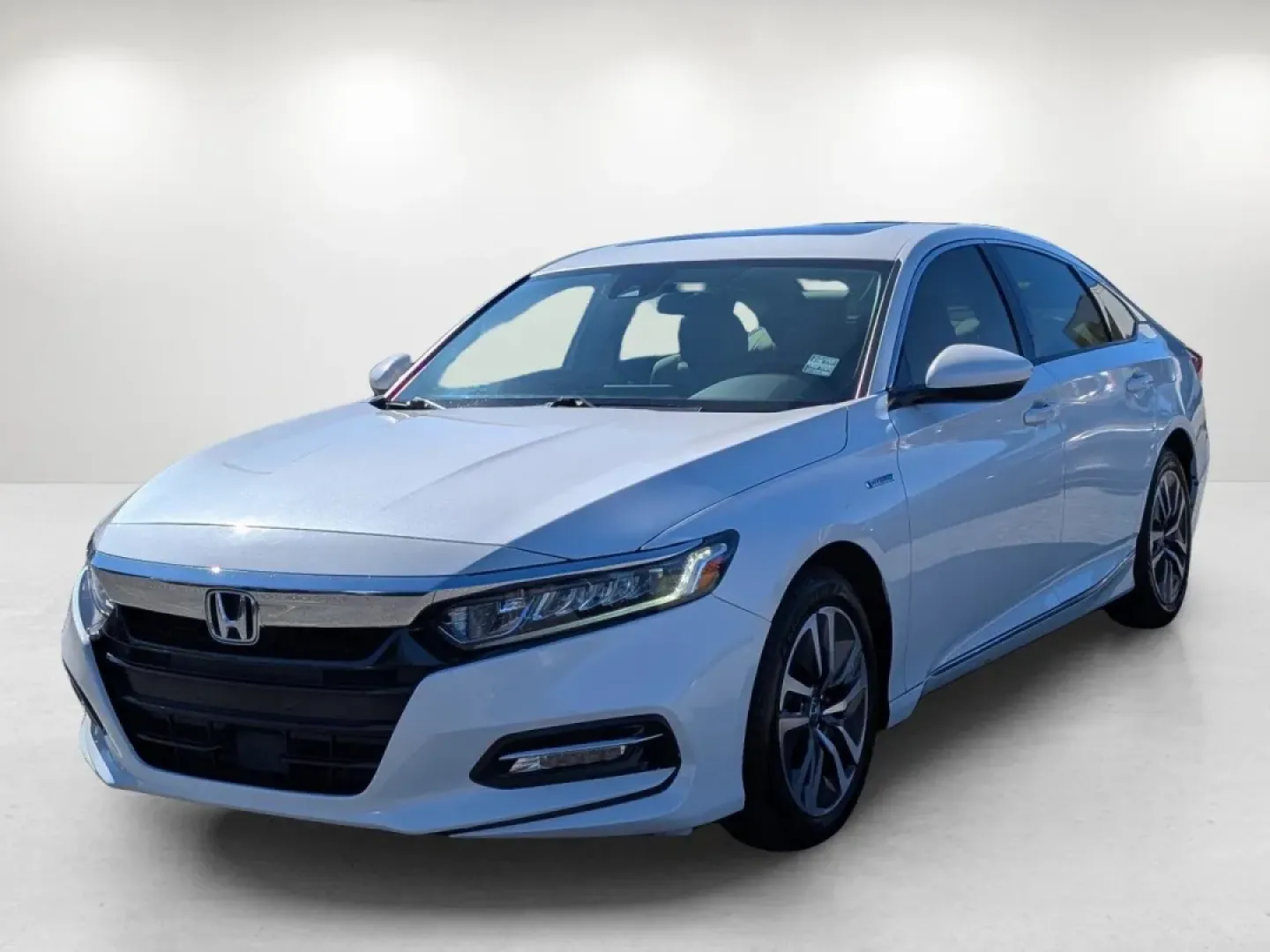 2020 Honda Accord Hybrid EX's photo