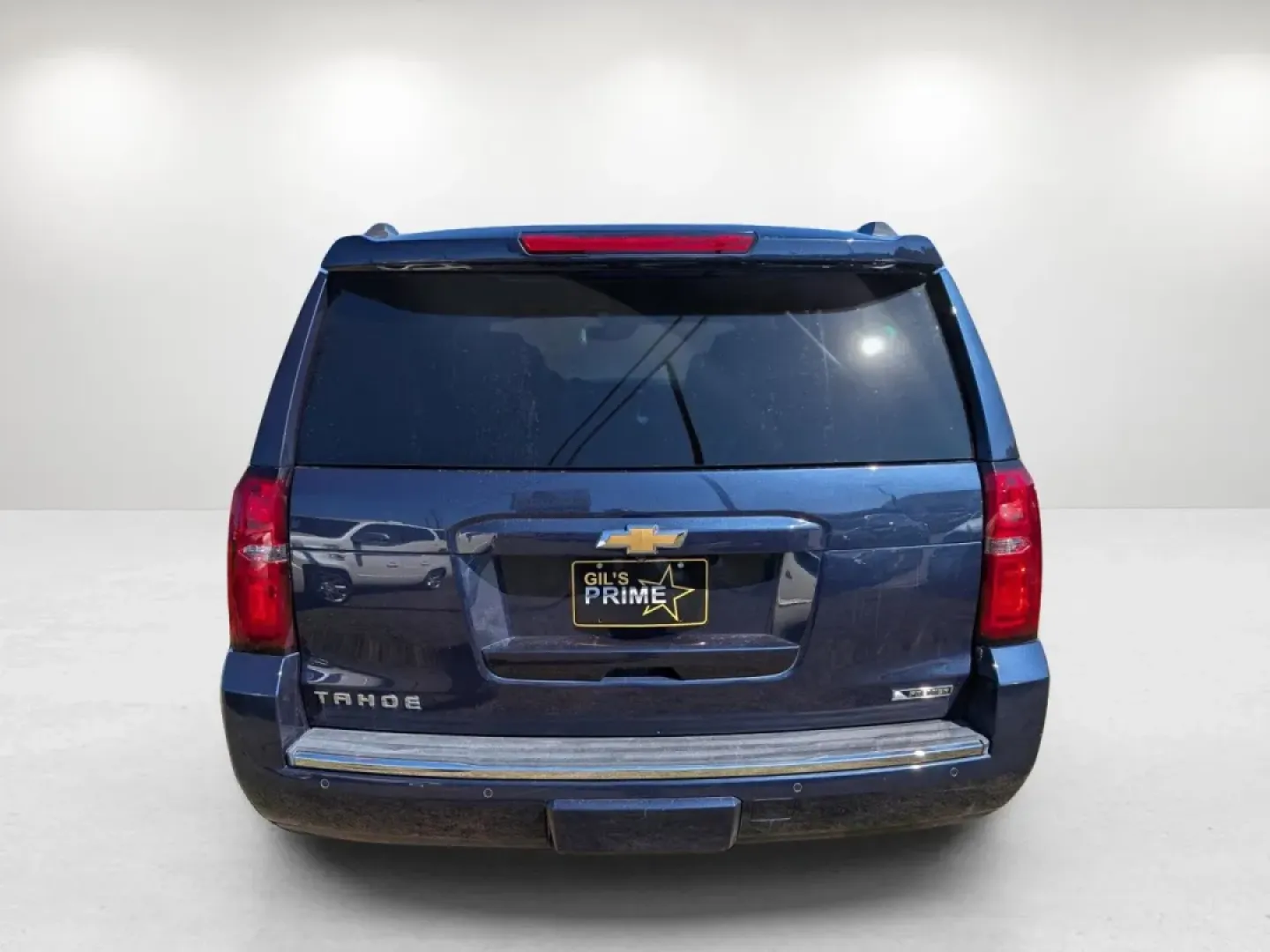 2017 /Cocoa/Dune Chevrolet Tahoe Premier (1GNSCCKC7HR) with an Other engine, located at 804 22nd Ave, Phenix City, AL, 36870, (334) 297-1860, 32.484749, -85.024475 - Are you in the market for a versatile and spacious SUV that can keep up with your active lifestyle? Look no further than this stunning 2017 Chevrolet Tahoe Premier, available now at Gils Auto in Phenix City, AL. Perfect for growing families, adventurers, or anyone who needs a reliable vehicle for lo - Photo#5