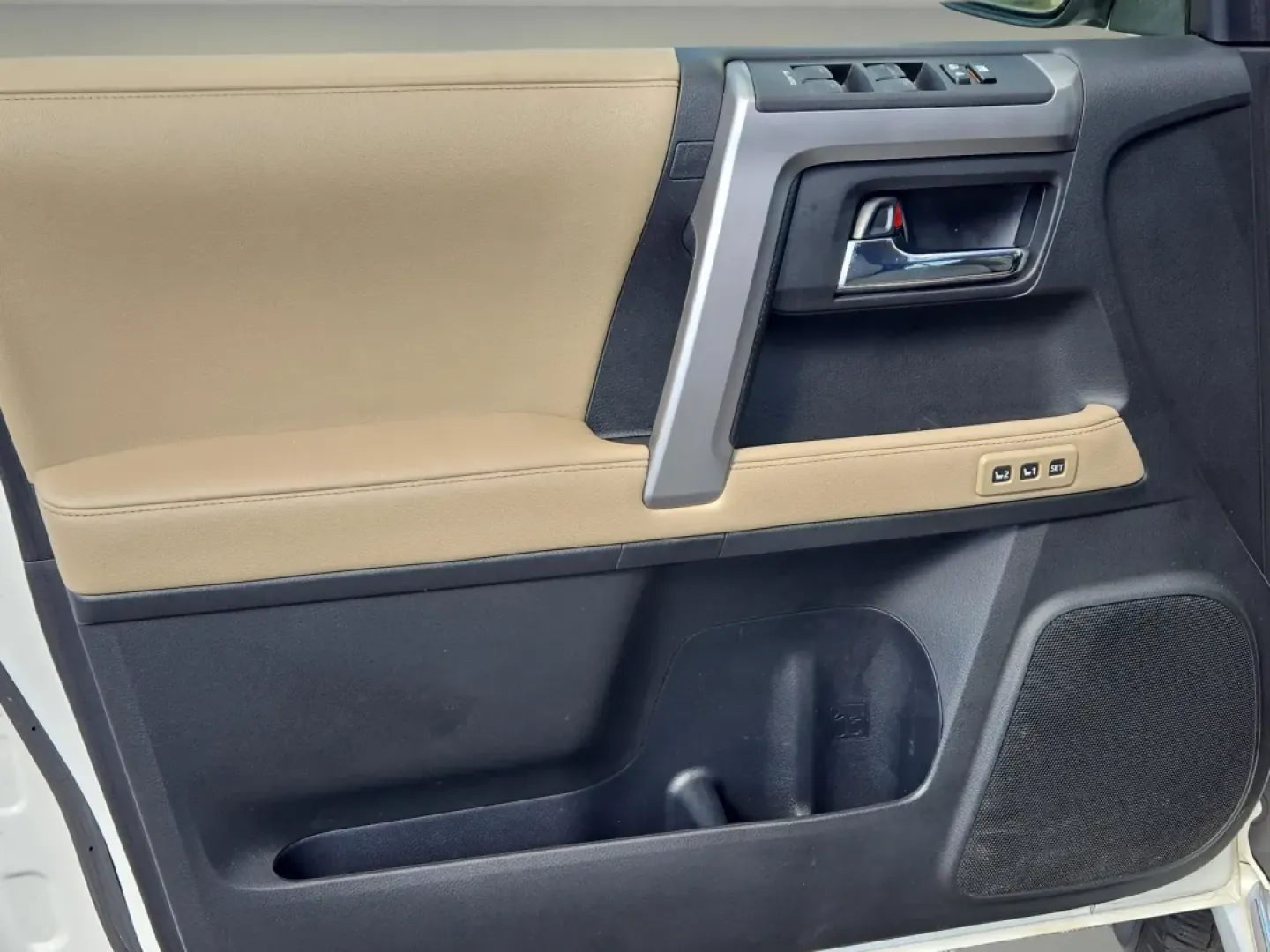 2018 Toyota 4Runner Limited (JTEZU5JR9J5) with an Other engine, located at 1430 Gateway Drive, Opelika, AL, 36801, (334) 239-0944, 32.637871, -85.409790 - **Adventure Awaits: Explore the 2018 Toyota 4Runner at Gils Auto in Prattville!**<br /> <br /> Are you ready for your next adventure? Whether you're hitting the road with friends, making weekend getaways, or simply needing a reliable SUV for your daily commute, the 2018 Toyota 4Runner is the perfect - Photo#8