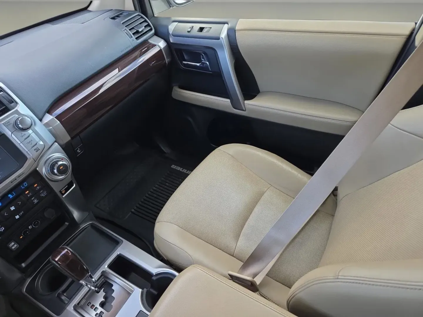 2018 Toyota 4Runner Limited (JTEZU5JR9J5) with an Other engine, located at 1430 Gateway Drive, Opelika, AL, 36801, (334) 239-0944, 32.637871, -85.409790 - **Adventure Awaits: Explore the 2018 Toyota 4Runner at Gils Auto in Prattville!**<br /> <br /> Are you ready for your next adventure? Whether you're hitting the road with friends, making weekend getaways, or simply needing a reliable SUV for your daily commute, the 2018 Toyota 4Runner is the perfect - Photo#13