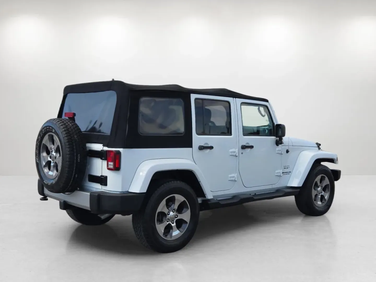 2017 /Black Jeep Wrangler Sahara (1C4BJWEGXHL) with an Other engine, located at 521 Old Farm Lane Rd, Prattville, AL, 36066, (334) 325-1505, 32.482460, -86.416367 - **Unleash Your Adventurous Spirit with the 2017 Jeep Wrangler Sahara!** <br /> <br /> Are you ready to embrace the thrill of the open road or tackle off-road trails with friends and family? Look no further than this 2017 Jeep Wrangler Sahara, available now at *Gils Auto - Prattville*. Located at 521 - Photo#6