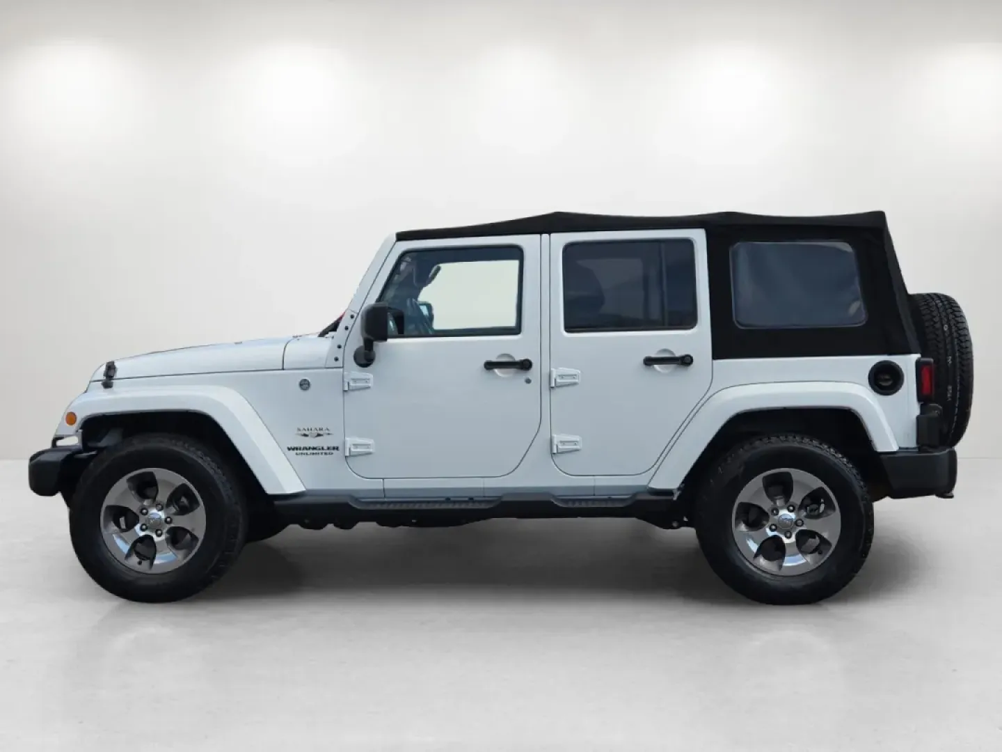 2017 /Black Jeep Wrangler Sahara (1C4BJWEGXHL) with an Other engine, located at 521 Old Farm Lane Rd, Prattville, AL, 36066, (334) 325-1505, 32.482460, -86.416367 - **Unleash Your Adventurous Spirit with the 2017 Jeep Wrangler Sahara!** <br /> <br /> Are you ready to embrace the thrill of the open road or tackle off-road trails with friends and family? Look no further than this 2017 Jeep Wrangler Sahara, available now at *Gils Auto - Prattville*. Located at 521 - Photo#9
