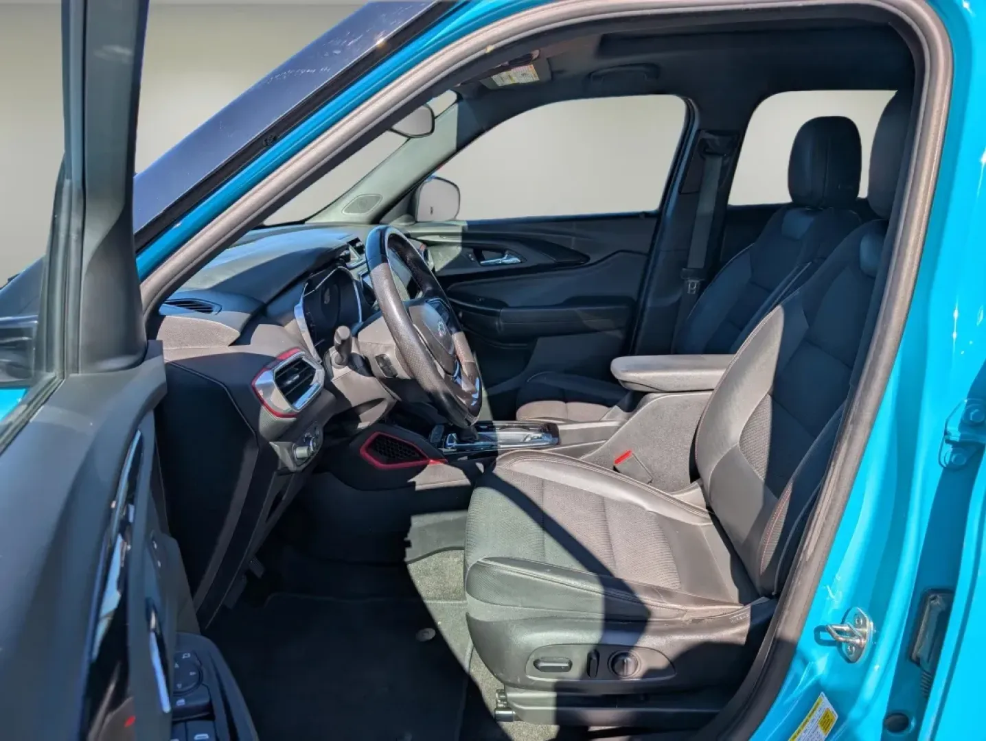 2021 /Jet Black with Red accents Chevrolet Trailblazer RS (KL79MTSL5MB) with an Other engine, located at 5115 14th Ave., Columbus, GA, 31904, (706) 323-0345, 32.511494, -84.971046 - **Explore Your Next Adventure with the 2021 Chevrolet Trailblazer RS at Gils Auto Phenix City!**<br /> <br /> Are you ready to elevate your family's road trips or daily commute? The 2021 Chevrolet Trailblazer RS is the perfect blend of versatility, style, and technology, making it an ideal companio - Photo#9