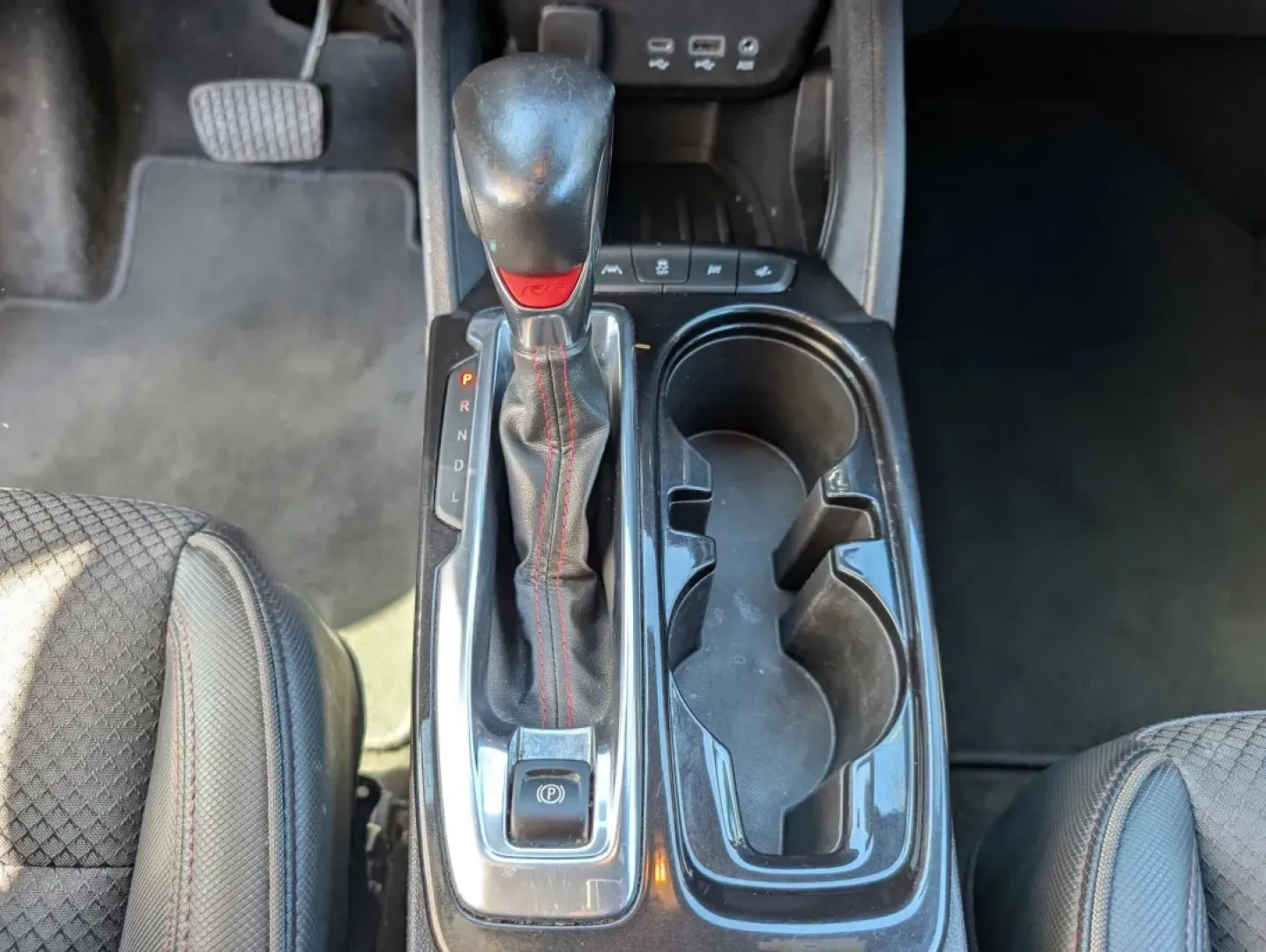 2021 /Jet Black with Red accents Chevrolet Trailblazer RS (KL79MTSL5MB) with an Other engine, located at 5115 14th Ave., Columbus, GA, 31904, (706) 323-0345, 32.511494, -84.971046 - **Explore Your Next Adventure with the 2021 Chevrolet Trailblazer RS at Gils Auto Phenix City!**<br /> <br /> Are you ready to elevate your family's road trips or daily commute? The 2021 Chevrolet Trailblazer RS is the perfect blend of versatility, style, and technology, making it an ideal companio - Photo#12