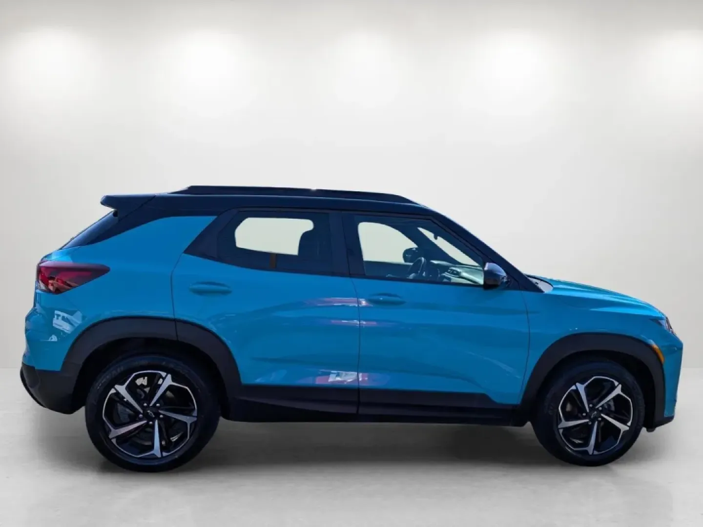 2021 /Jet Black with Red accents Chevrolet Trailblazer RS (KL79MTSL5MB) with an Other engine, located at 5115 14th Ave., Columbus, GA, 31904, (706) 323-0345, 32.511494, -84.971046 - 2021 Chevrolet Trailblazer RS - Photo#3