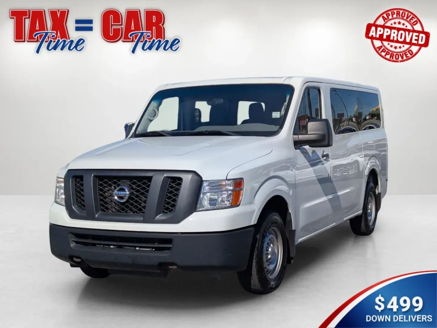2016 Nissan NV Passenger S's photo