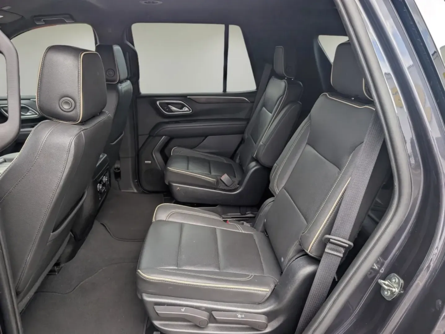 2023 /Jet Black Chevrolet Tahoe Premier (1GNSCSKDXPR) with an Other engine, located at 804 22nd Ave, Phenix City, AL, 36870, (334) 297-1860, 32.484749, -85.024475 - **Discover Adventure with the 2023 Chevrolet Tahoe Premier at Gils Auto - Your Trusted Buy Here Pay Here Dealership in Phenix City, AL!**<br /> <br /> Are you ready to elevate your family adventures or tackle your daily commute in style? The 2023 Chevrolet Tahoe Premier is the ultimate SUV designed - Photo#10