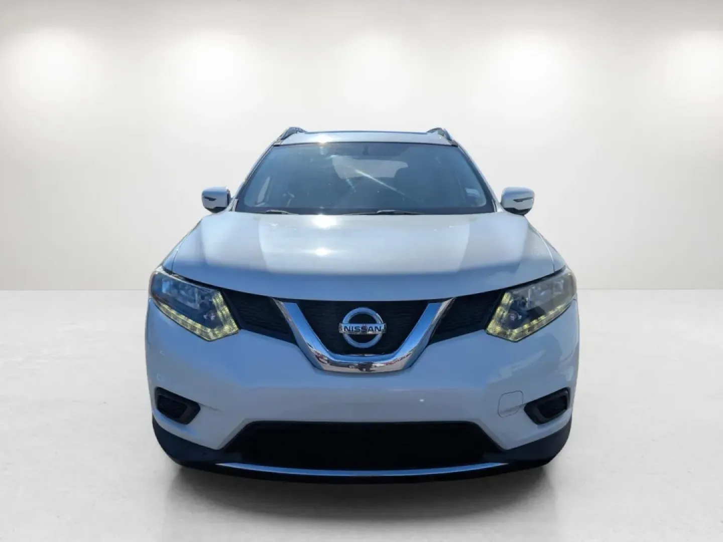 2016 /Almond Nissan Rogue SV (5N1AT2MT5GC) with an Other engine, located at 1430 Gateway Drive, Opelika, AL, 36801, (334) 239-0944, 32.637871, -85.409790 - Discover the ultimate blend of comfort, style, and reliability with this **2016 Nissan Rogue SV**, an ideal choice for families, daily commuters, or anyone seeking adventure on the go. This versatile SUV, available at **Gils Auto**, located at **3959 U.S. 80 W, Phenix City, AL 36870**, is designed t - Photo#1