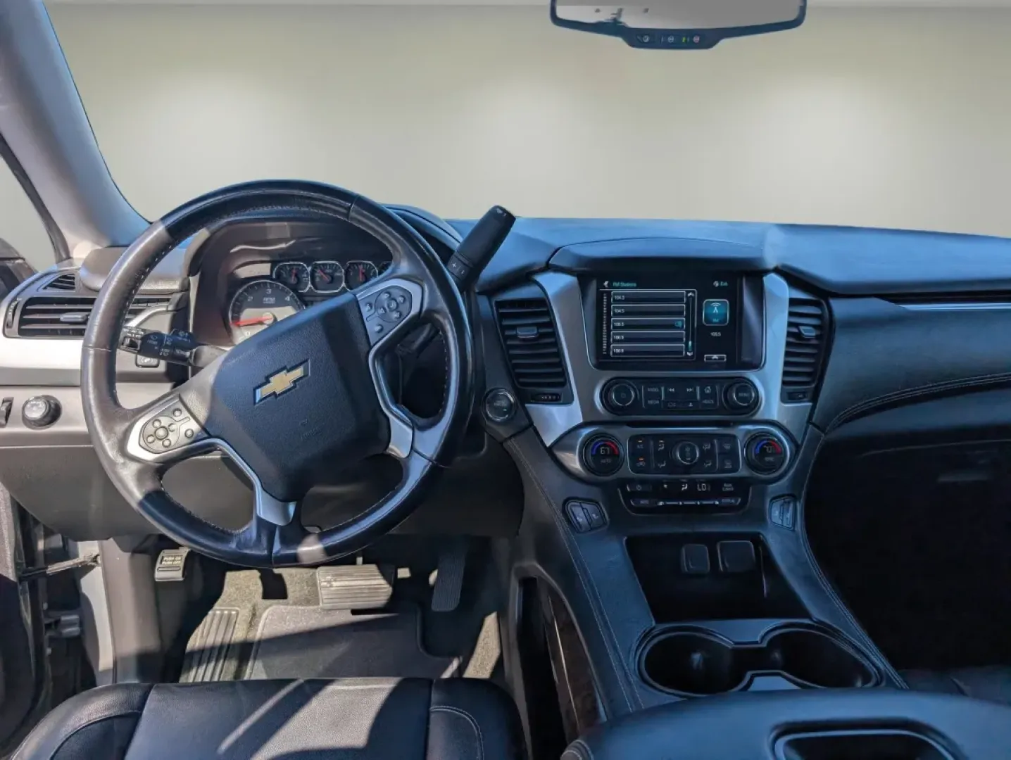 2018 /Jet Black Chevrolet Tahoe LT (1GNSCBKC0JR) with an Other engine, located at 1430 Gateway Drive, Opelika, AL, 36801, (334) 239-0944, 32.637871, -85.409790 - **Explore Your Next Adventure with the 2018 Chevrolet Tahoe LT Perfect for Family Getaways!**<br /> <br /> Are you ready for your next family camping trip, weekend adventure, or daily commute? The 2018 Chevrolet Tahoe LT is designed for those who refuse to compromise on space, comfort, and technolo - Photo#12