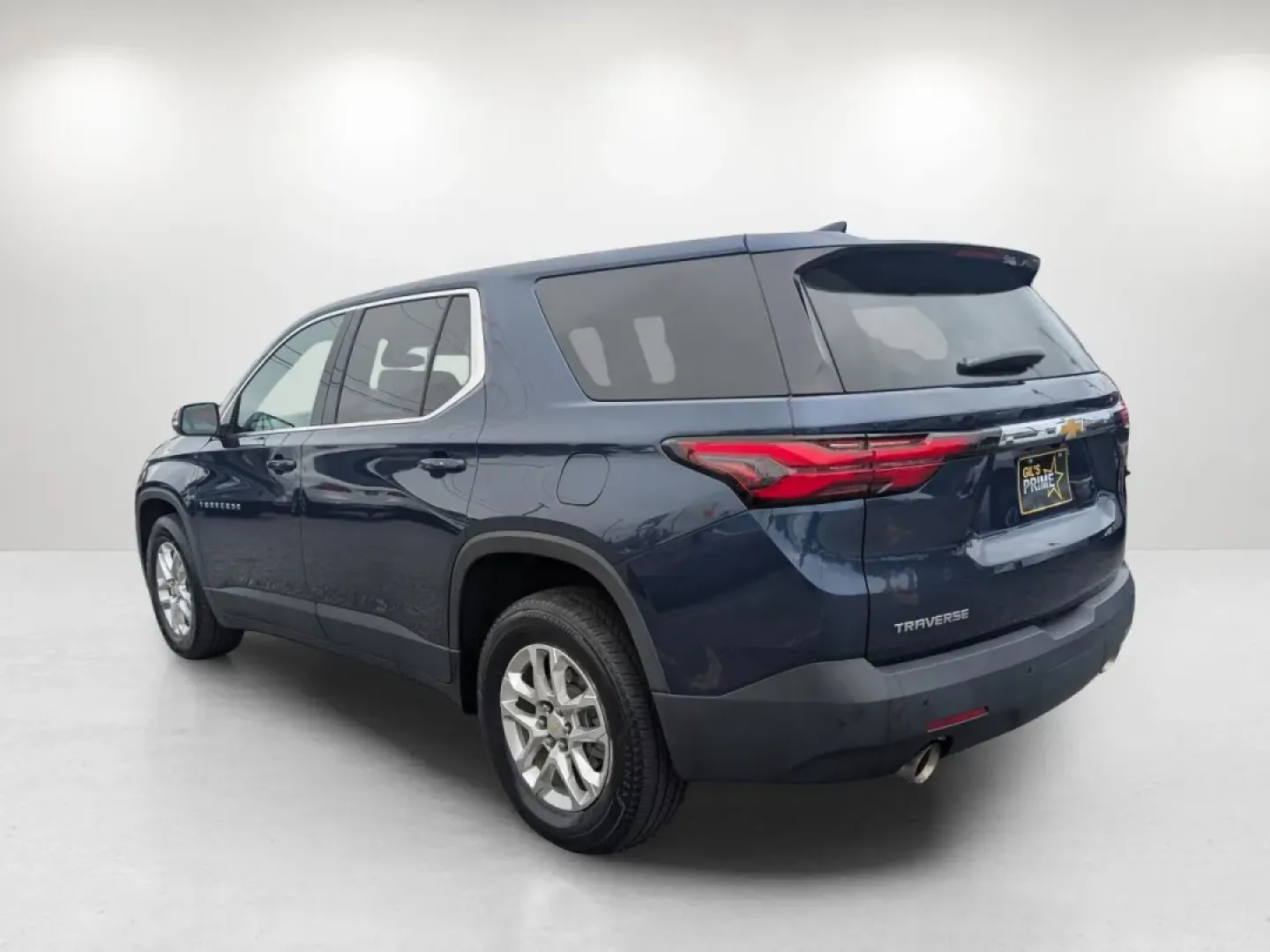 2022 /Jet Black/Chai Chevrolet Traverse LS (1GNERLKW6NJ) with an Other engine, located at 804 22nd Ave, Phenix City, AL, 36870, (334) 297-1860, 32.484749, -85.024475 - Unleash the thrill of family adventures with this stunning 2022 Chevrolet Traverse, now available at Gils Auto in Phenix City, AL. If you're seeking a vehicle that can comfortably accommodate your growing family, this spacious SUV is the perfect choice for road trips, school runs, or weekend getaway - Photo#5