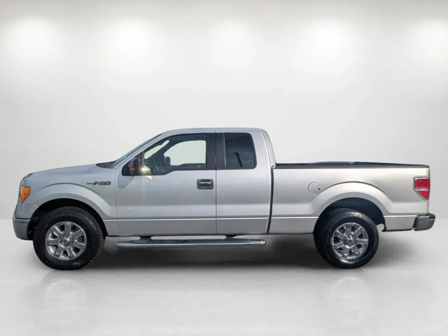 2014 Ford F-150 XLT (1FTFX1CF7EF) with an Other engine, located at 7000 Northlake Connector, Columbus, GA, 31904, (706) 987-8085, 32.524975, -84.978134 - **Unleash Adventure with the 2014 Ford F-150 Your Perfect Companion for Work and Play!**<br /> <br /> Are you ready to elevate your lifestyle with a vehicle that can handle your daily commute, weekend adventures, and everything in between? Look no further than the 2014 Ford F-150, the quintessentia - Photo#7